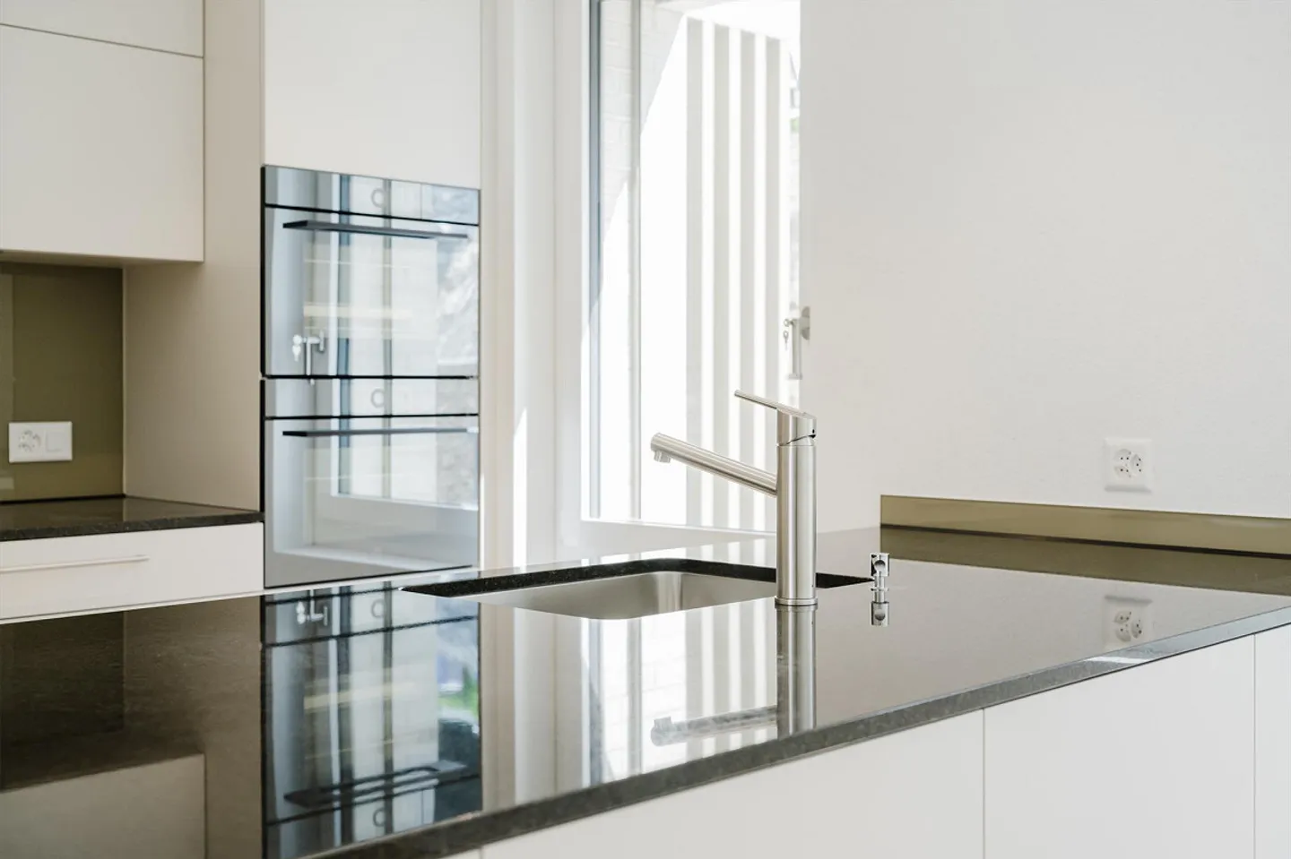 luxuriöse 5.5-Zimmer-Maisonette-Wohnung/Haus mit grossen Terrassen - Foto 5 von 6