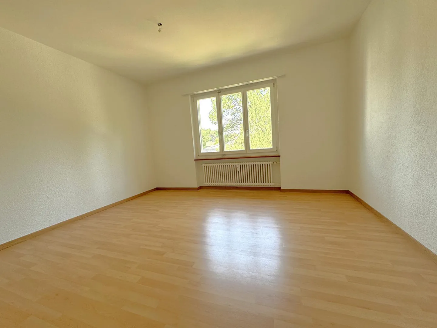 Charming and bright 2.5-room apartment - Photo 6 of 7
