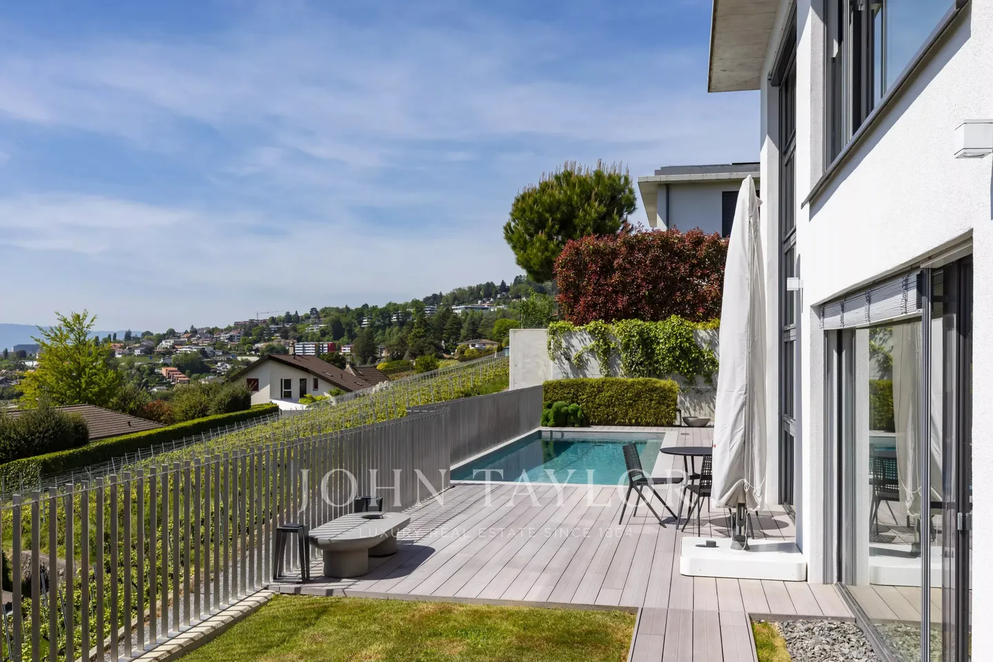Luxusvilla mit Seeblick - Foto 12 von 18