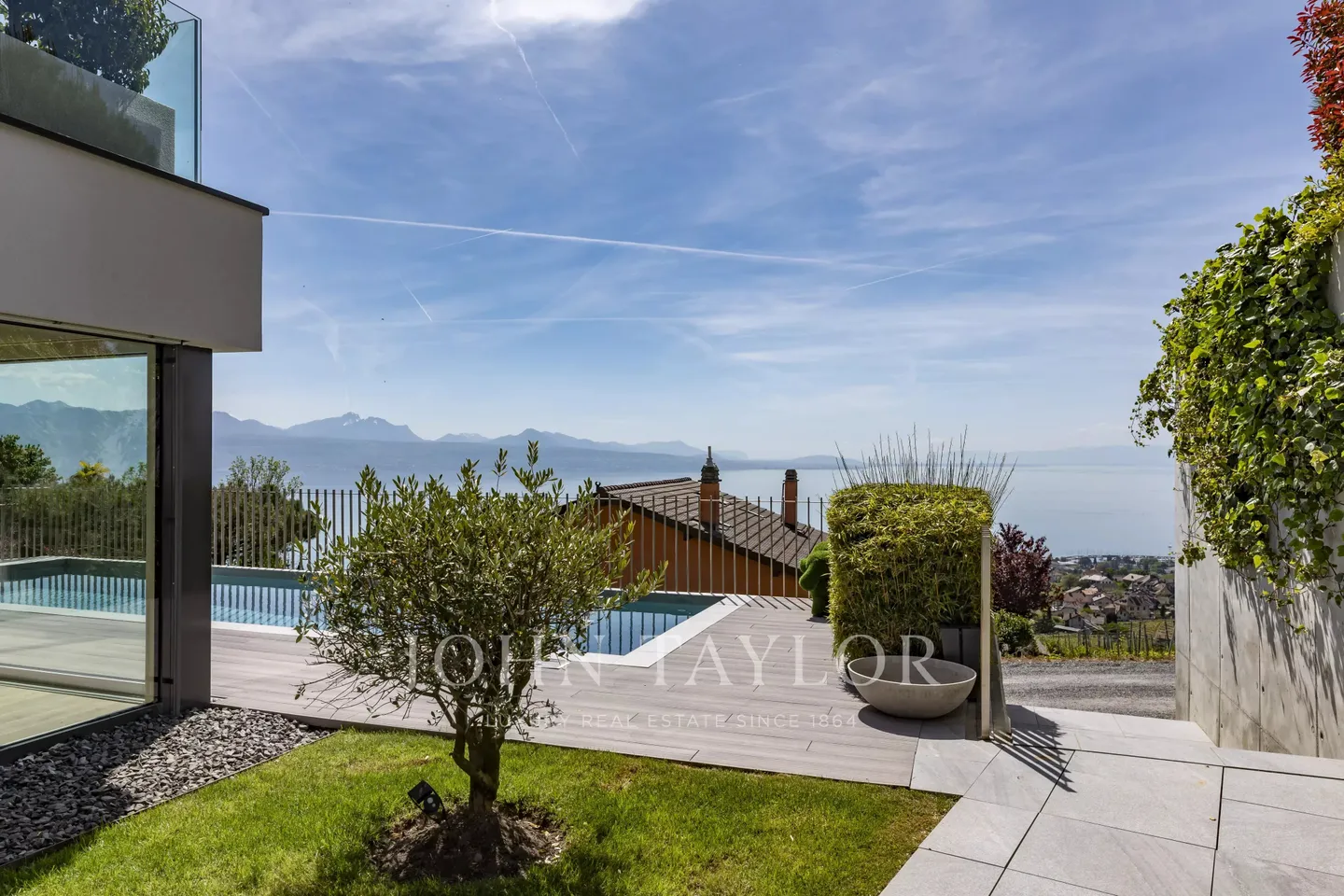 Luxusvilla mit Seeblick - Foto 17 von 18