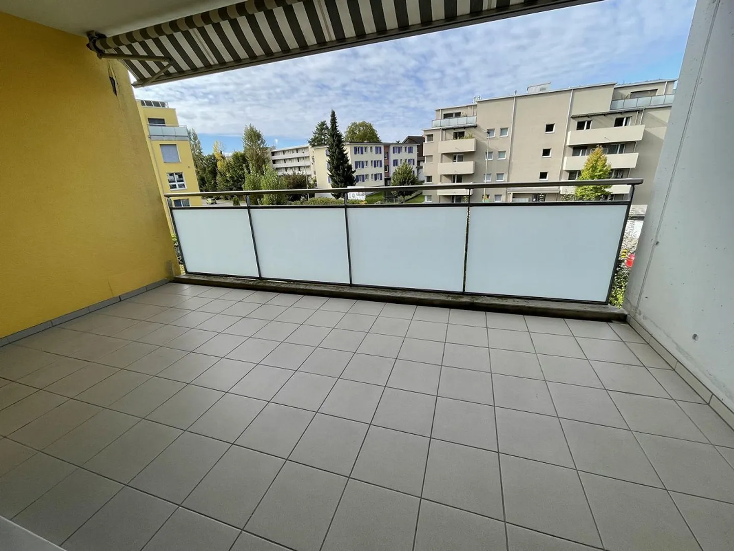 Modern 3.5-room apartment with spacious balcony in Wetzikon - Photo 7 of 8