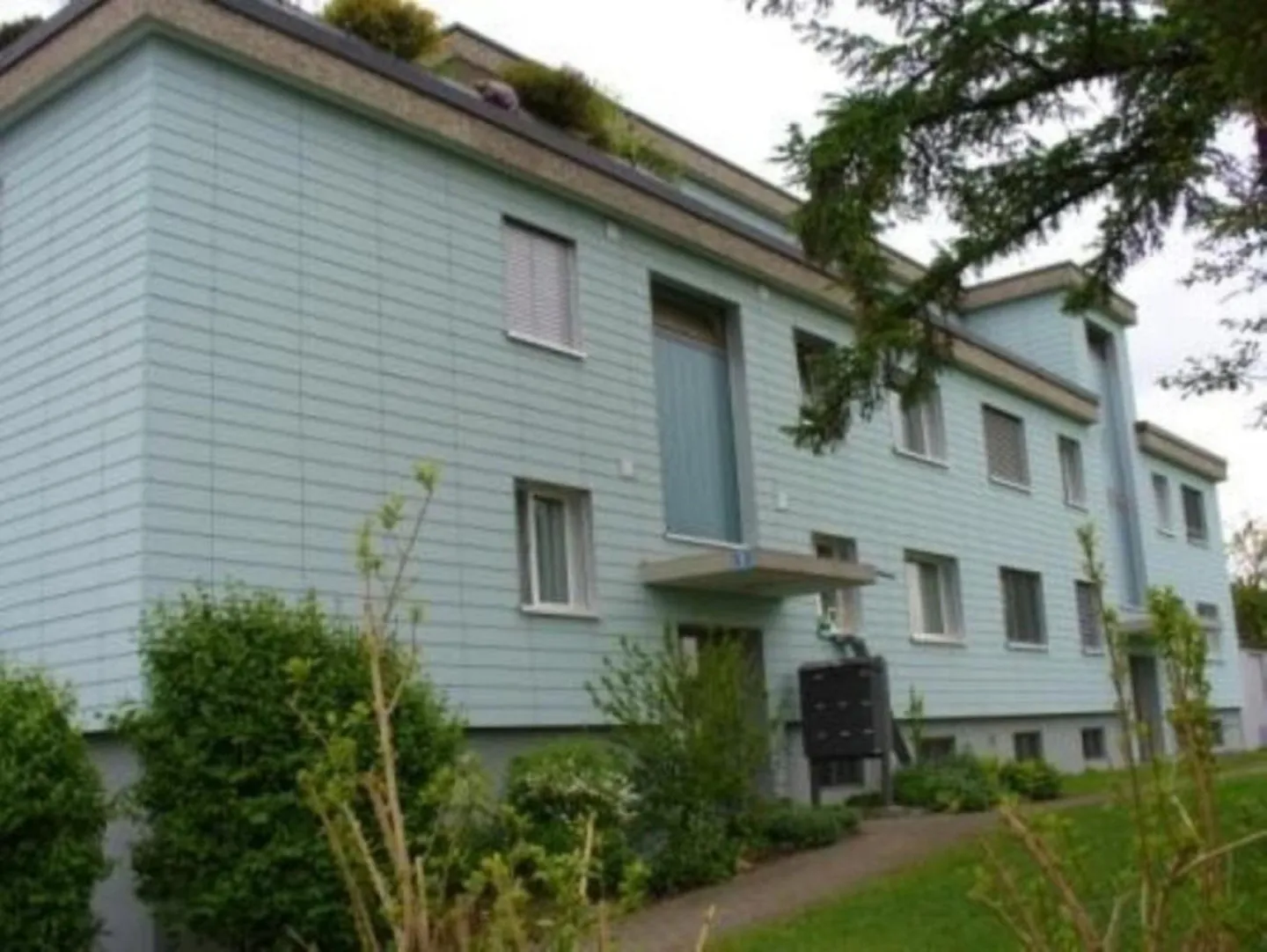 Attractive and spacious 2-room apartment in Wallisellen - Photo 1 of 8
