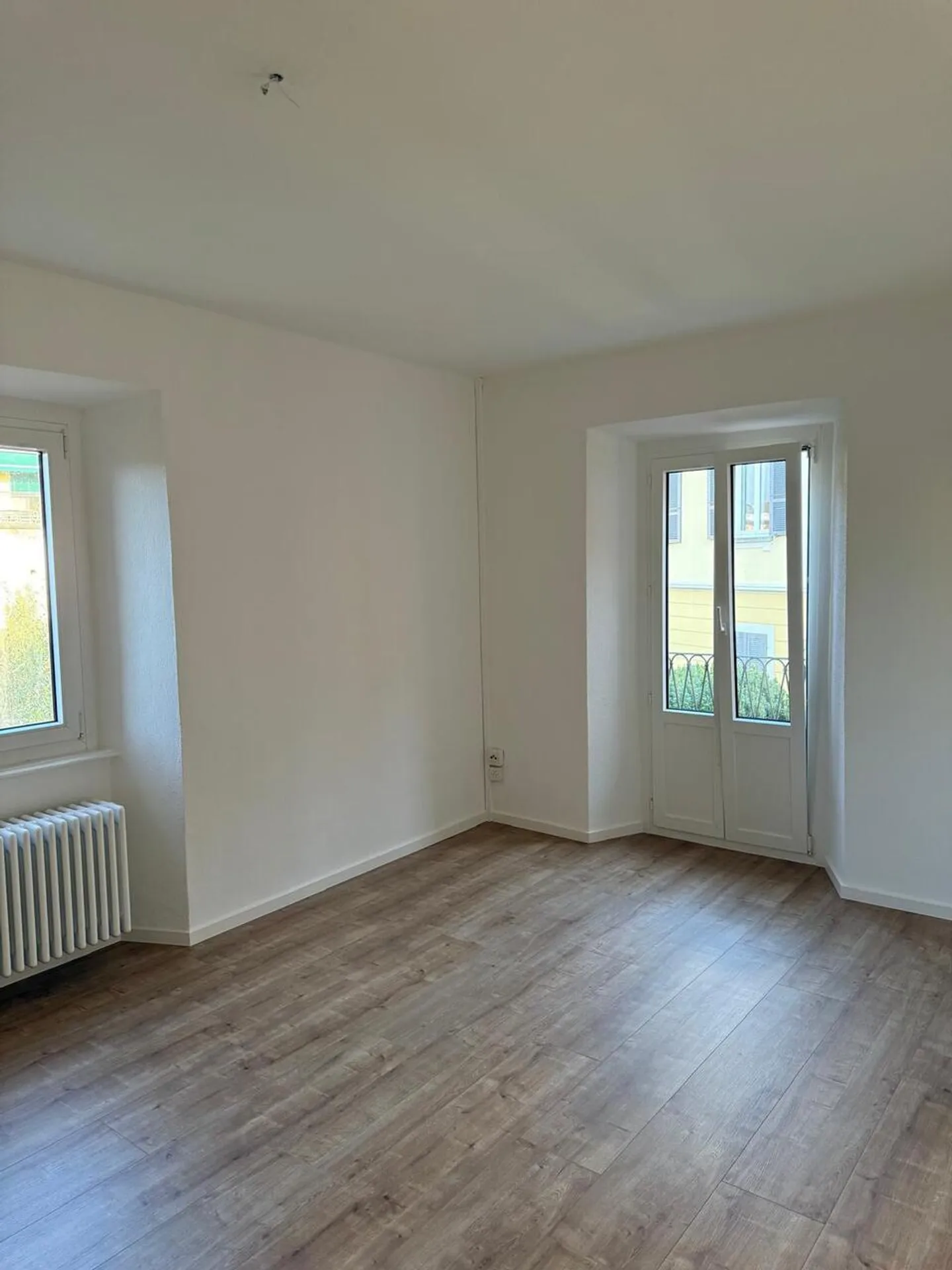 Muralto–Locarno, 3 minutes from the FFS station, spacious 4.5 room apartment for rent - Photo 4 of 9