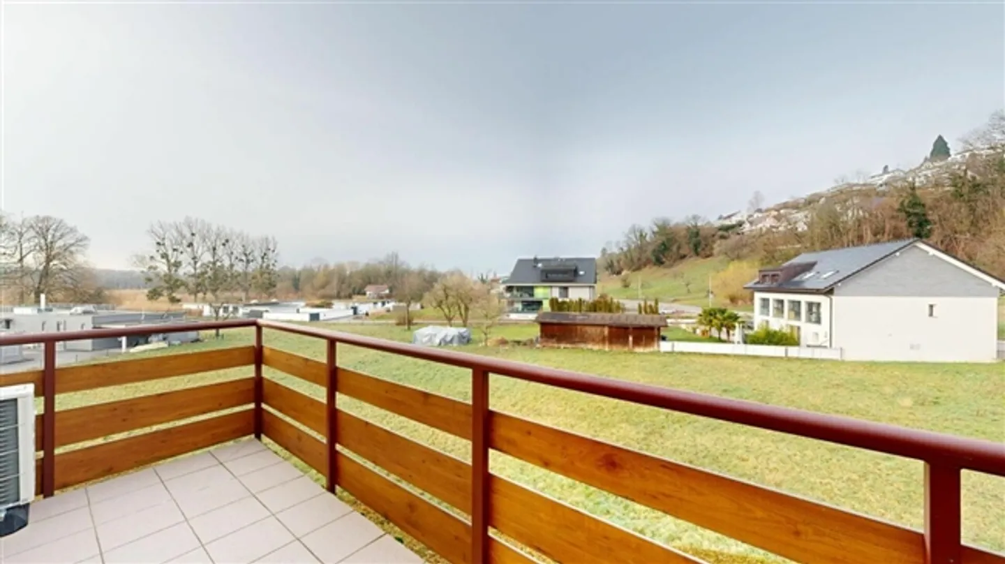 «Mediterranes Wohngefühl in Vallamand - Maisonette mit Galerie & Seepanorama» - Foto 11 von 20