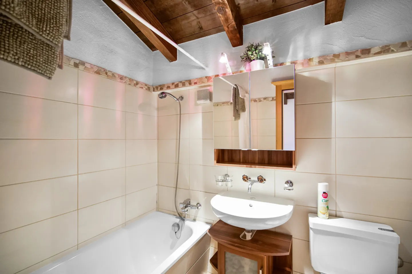 Walking on sunshine - Photo 11 of 11