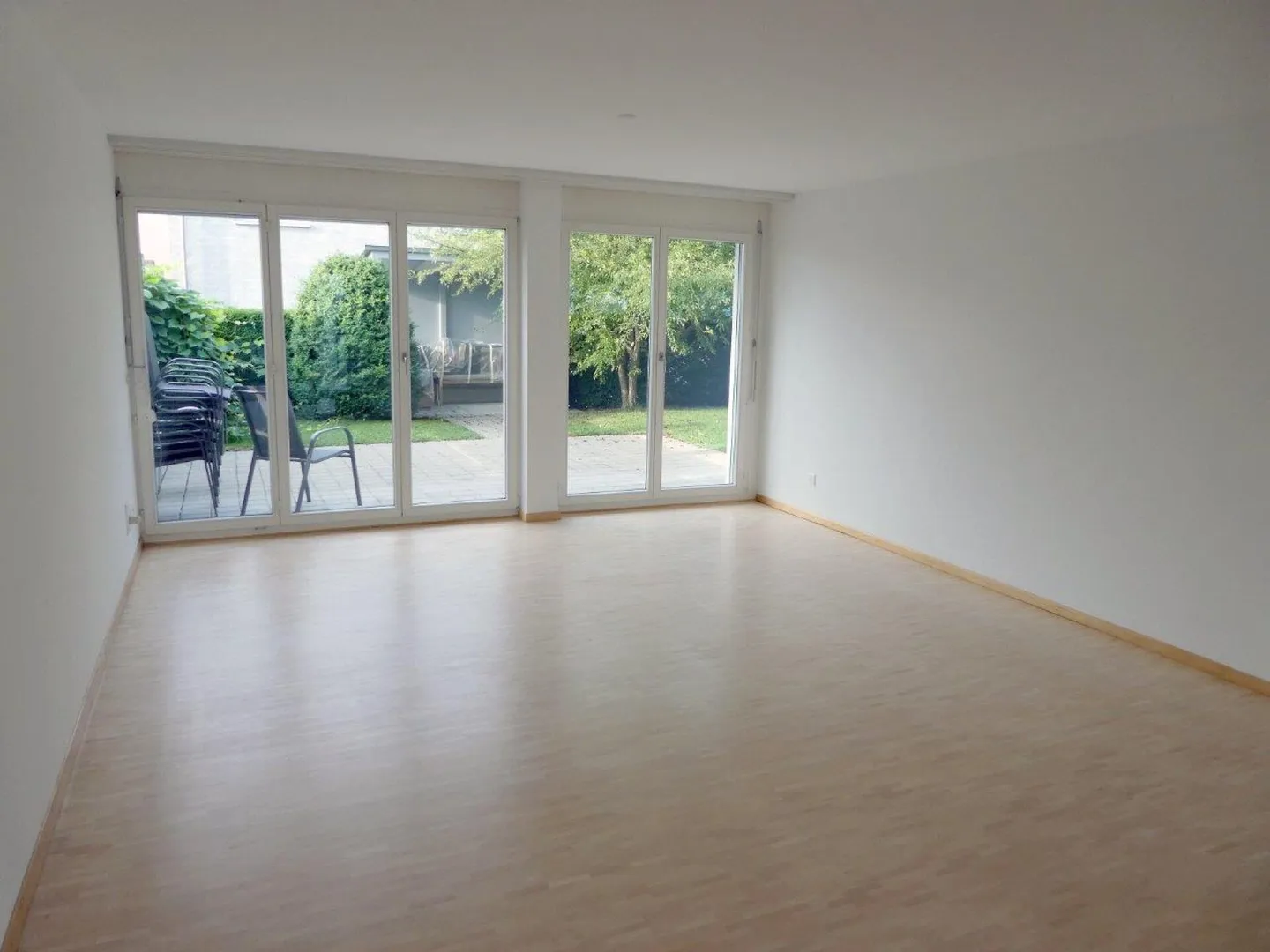 Superbe appartement de jardin 4.5 pièces à louer - Photo 2 sur 11