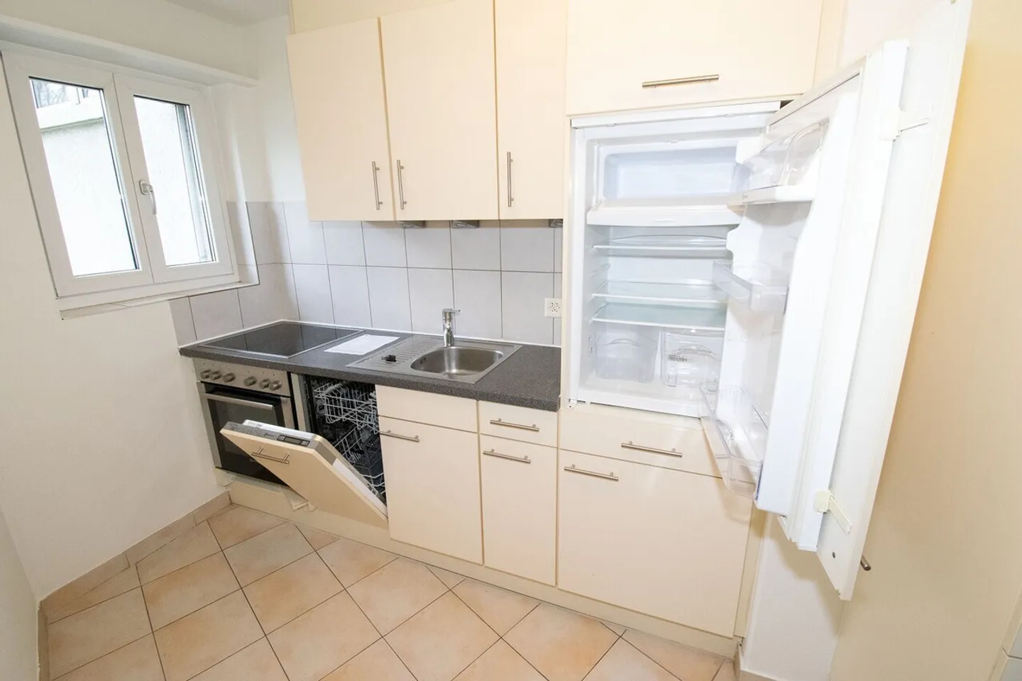 Your new cozy home? - Photo 2 of 8