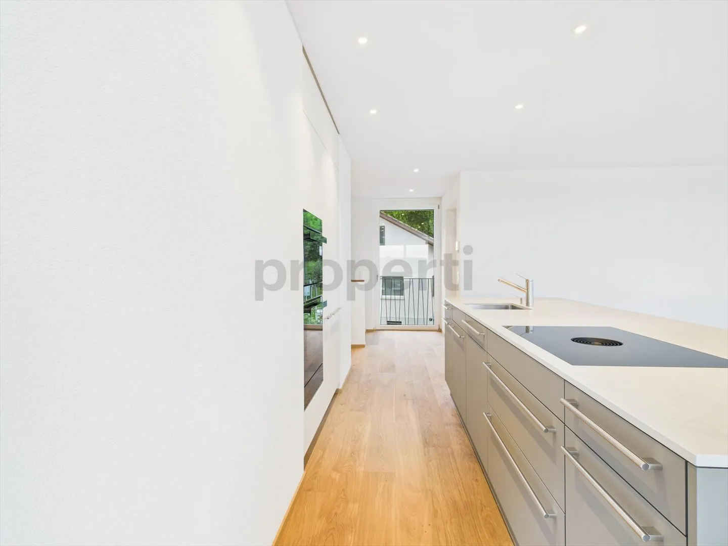 Penthouse for rent - Photo 4 of 12