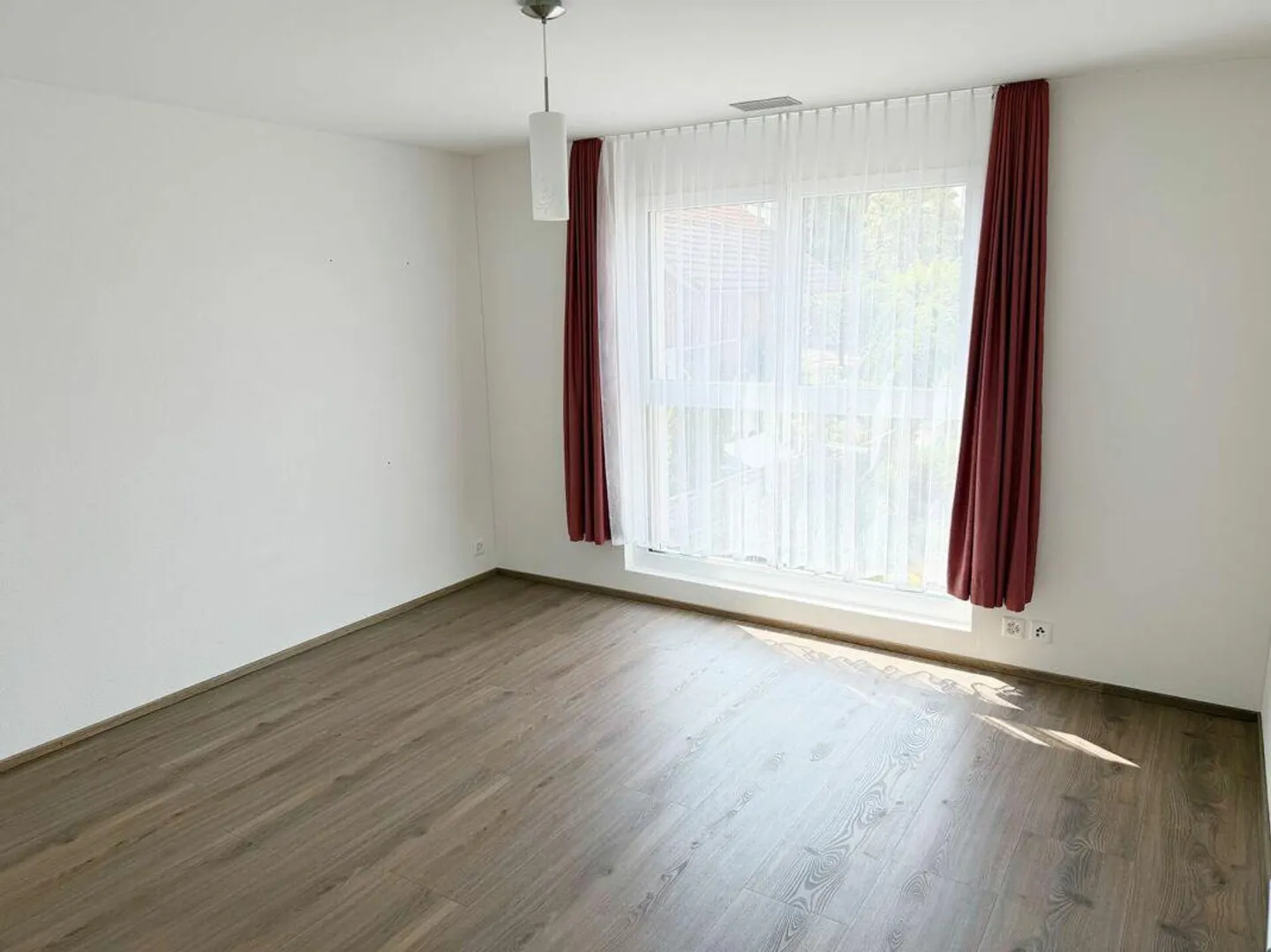 Bright 3.5-room penthouse apartment with south-facing orientation - Photo 3 of 11