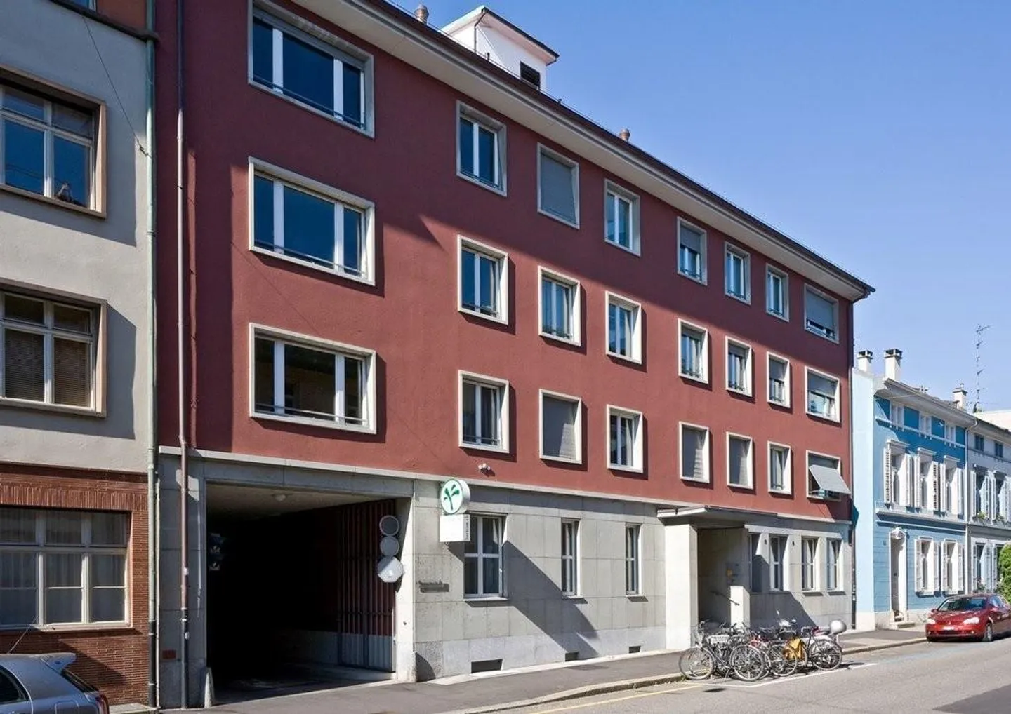 Einstellplatz nähe Zentrum von Basel - Foto 1 von 1