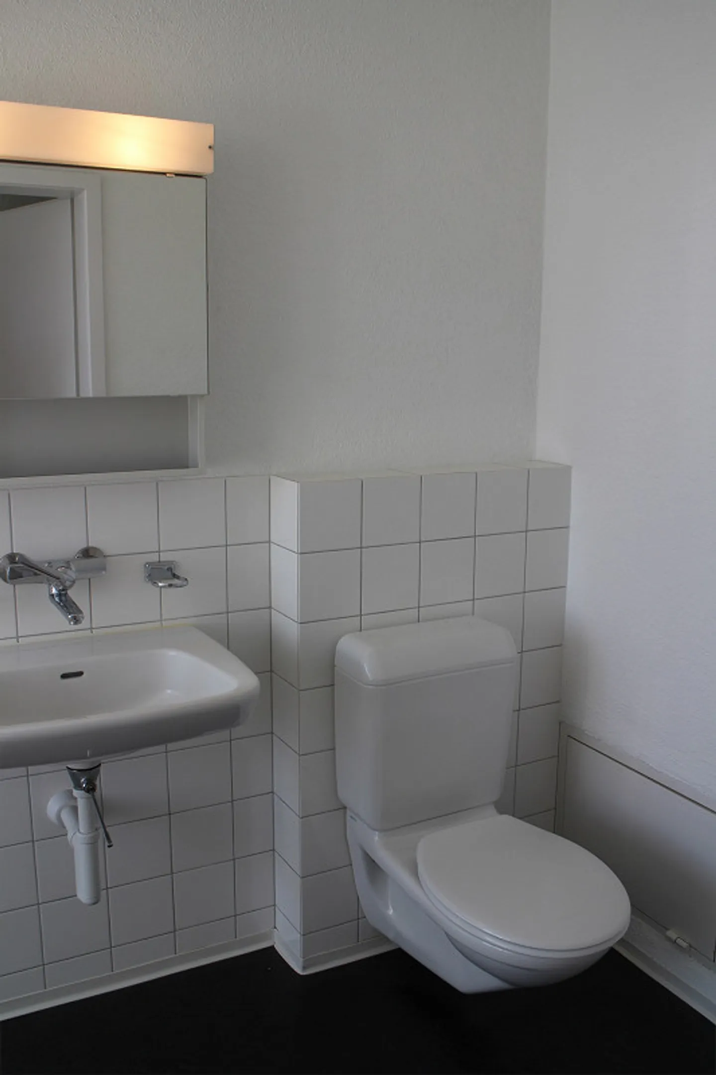 Appartamento familiare spazioso con due balconi - Foto 8 di 17