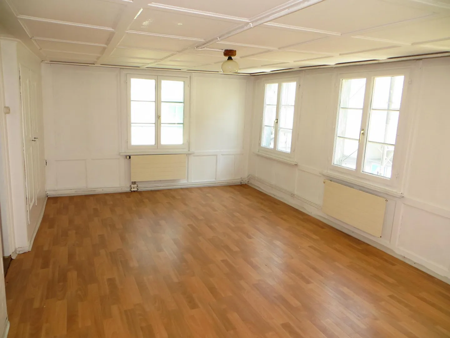 3 Room Apartment - Photo 1 of 6