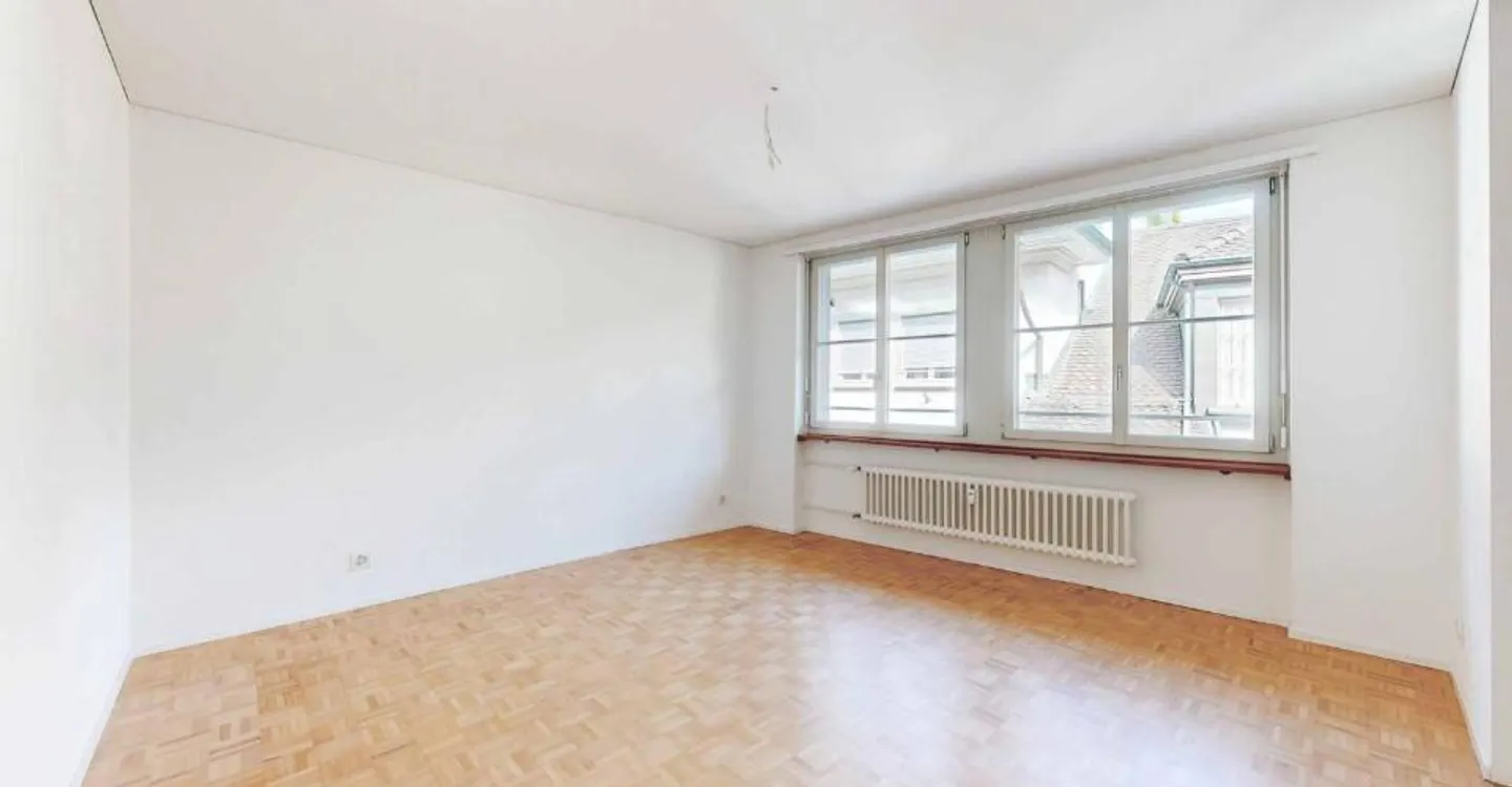 Appartement Charmant dans la Vieille Ville - Photo 2 sur 8