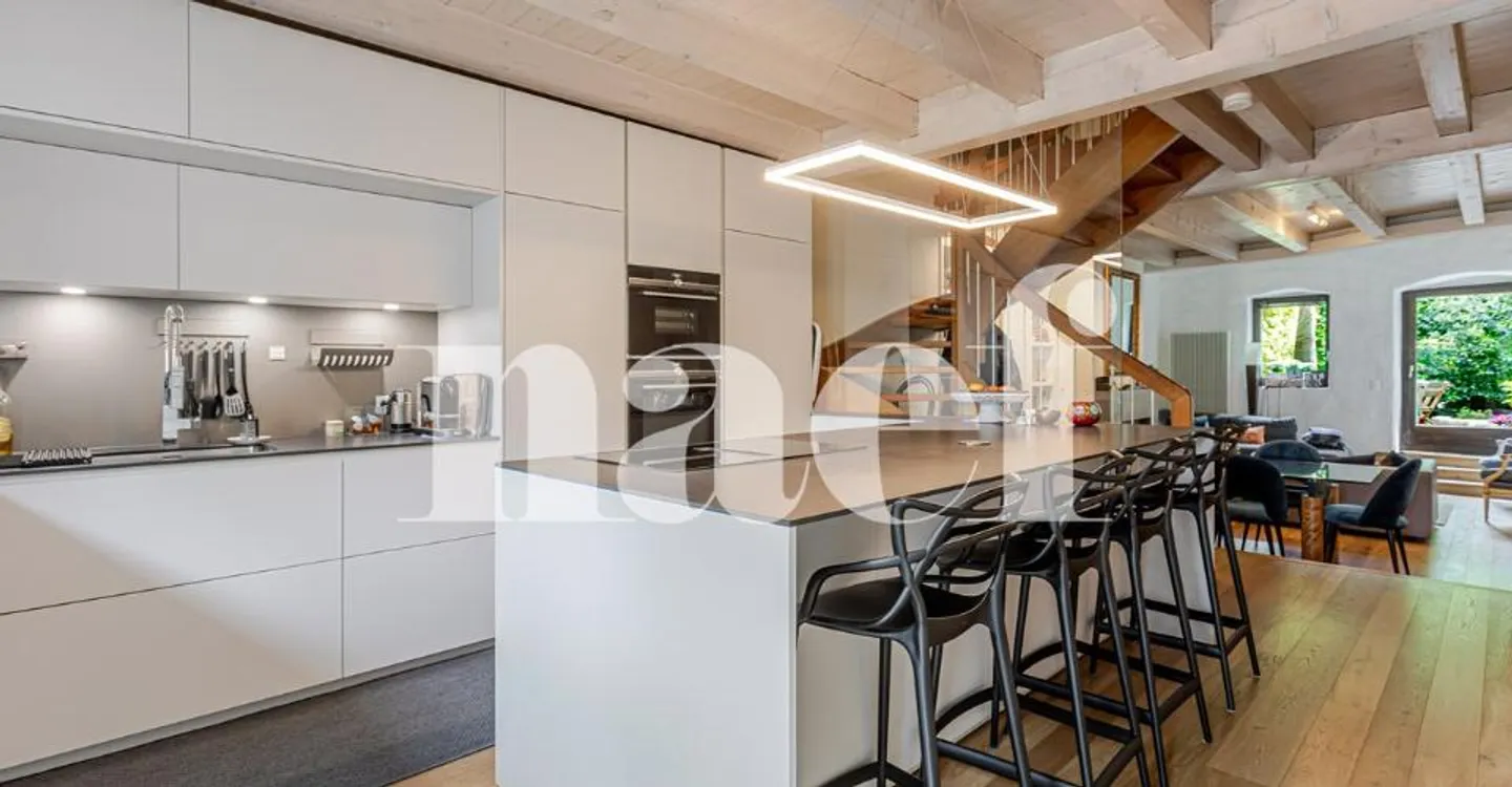 Charming Townhouse in Troinex - Photo 4 of 10