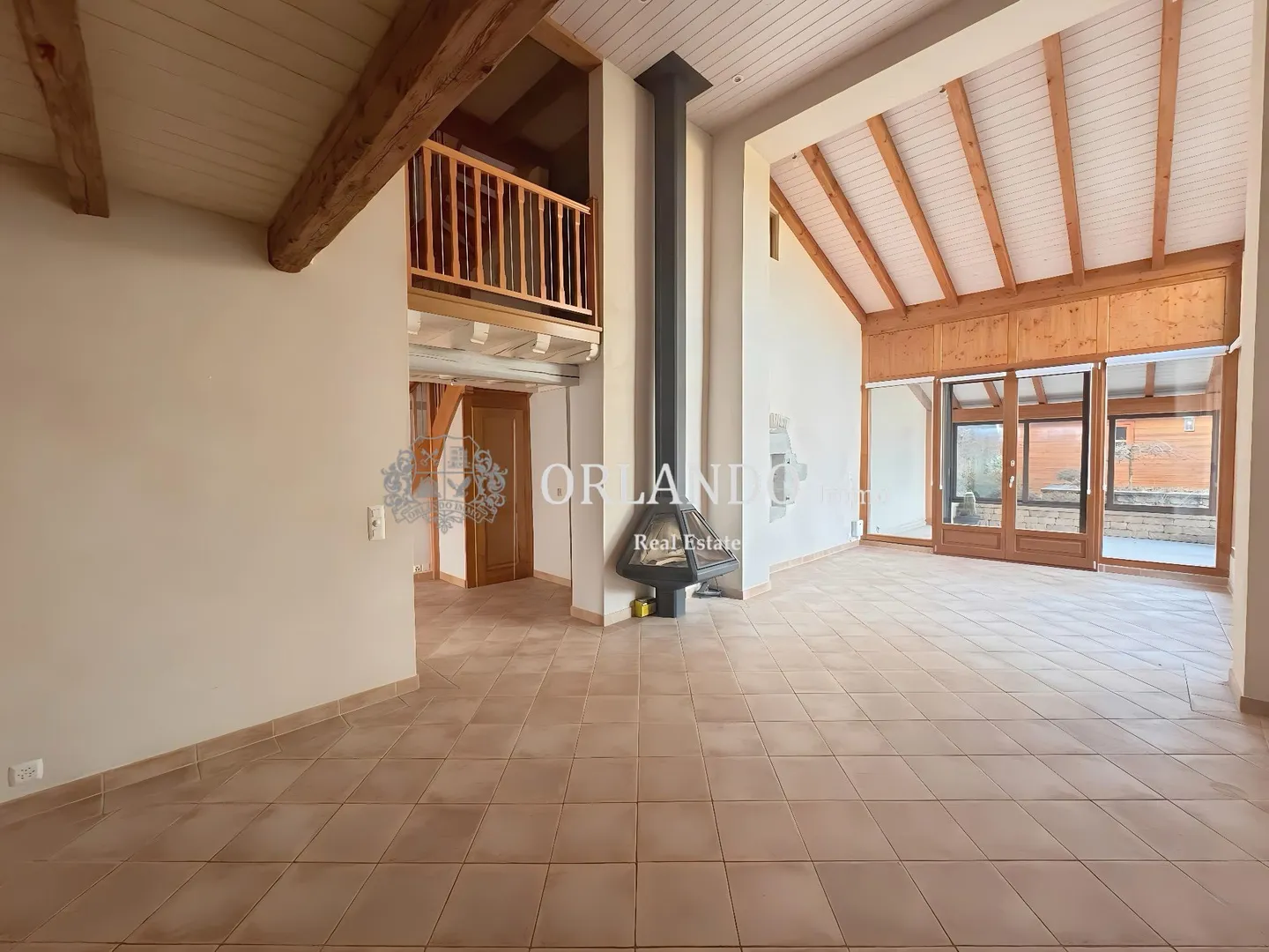 Casa singola in affitto - Foto 2 di 17