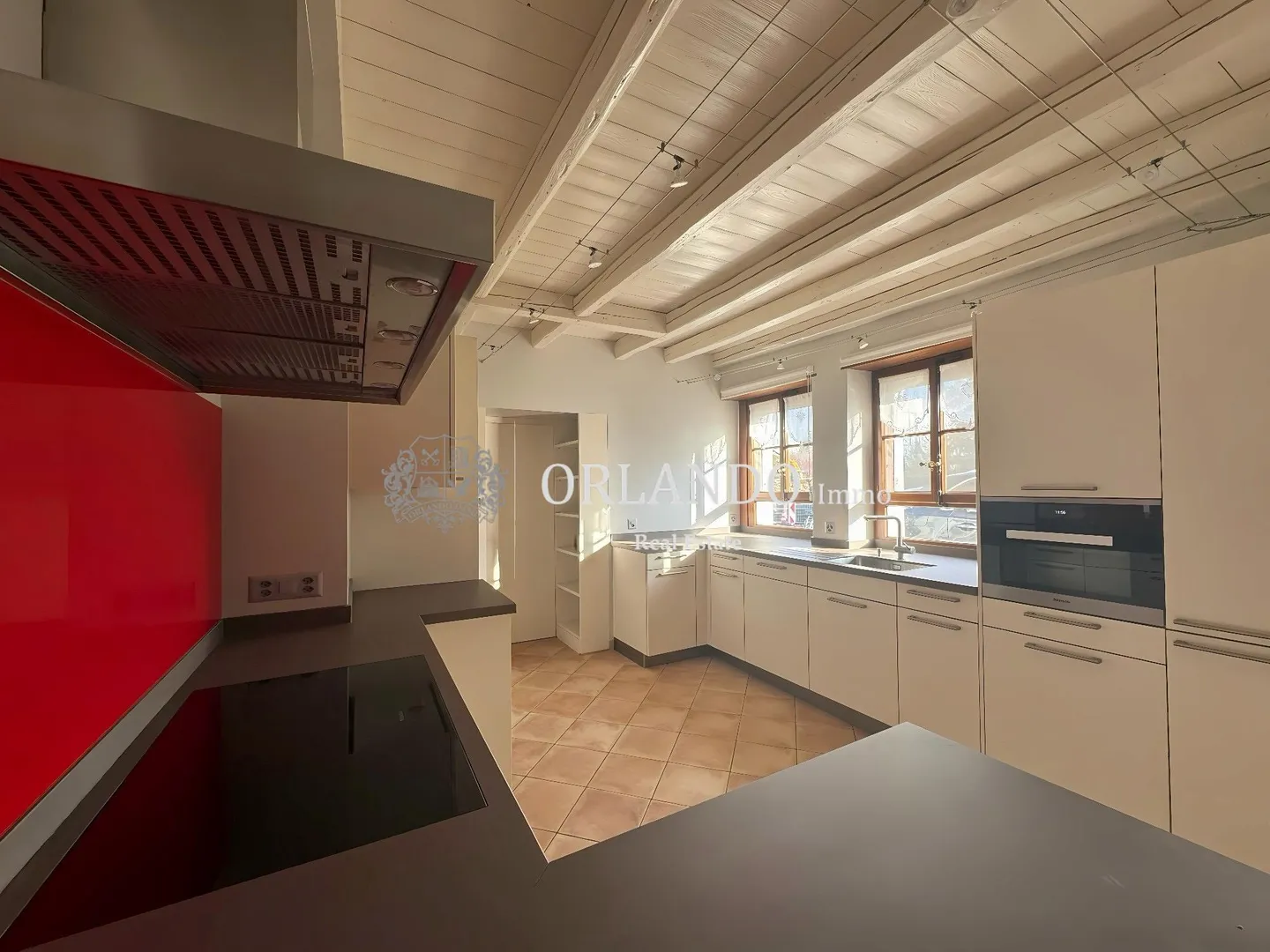 Casa singola in affitto - Foto 3 di 17