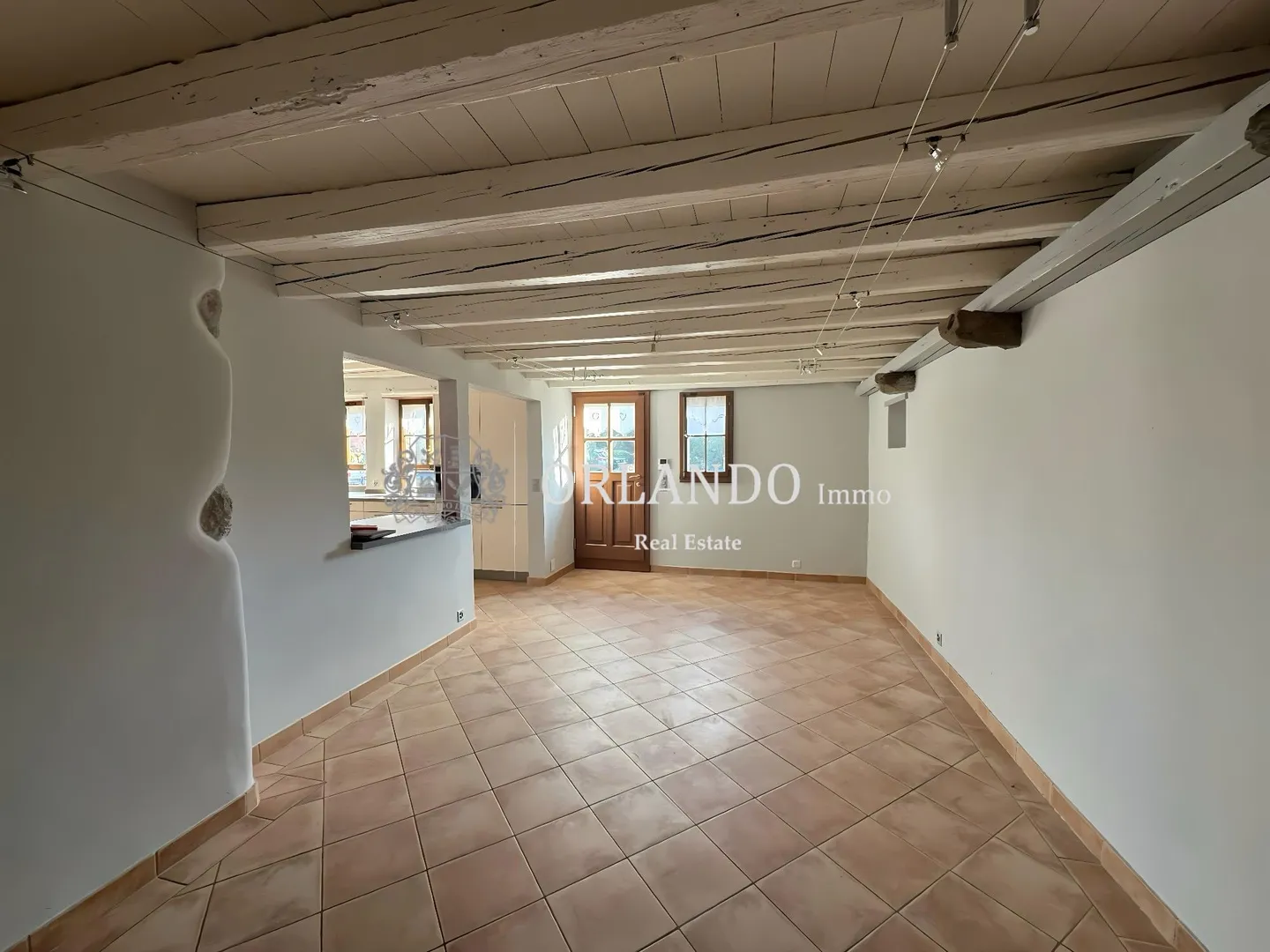 Casa singola in affitto - Foto 4 di 17