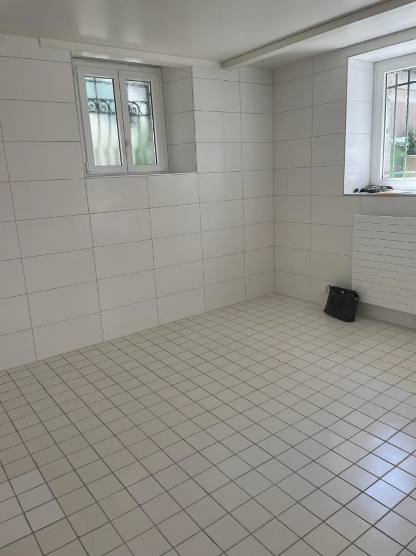 Local commercial proche du centre de Lausanne - Photo 3 sur 13