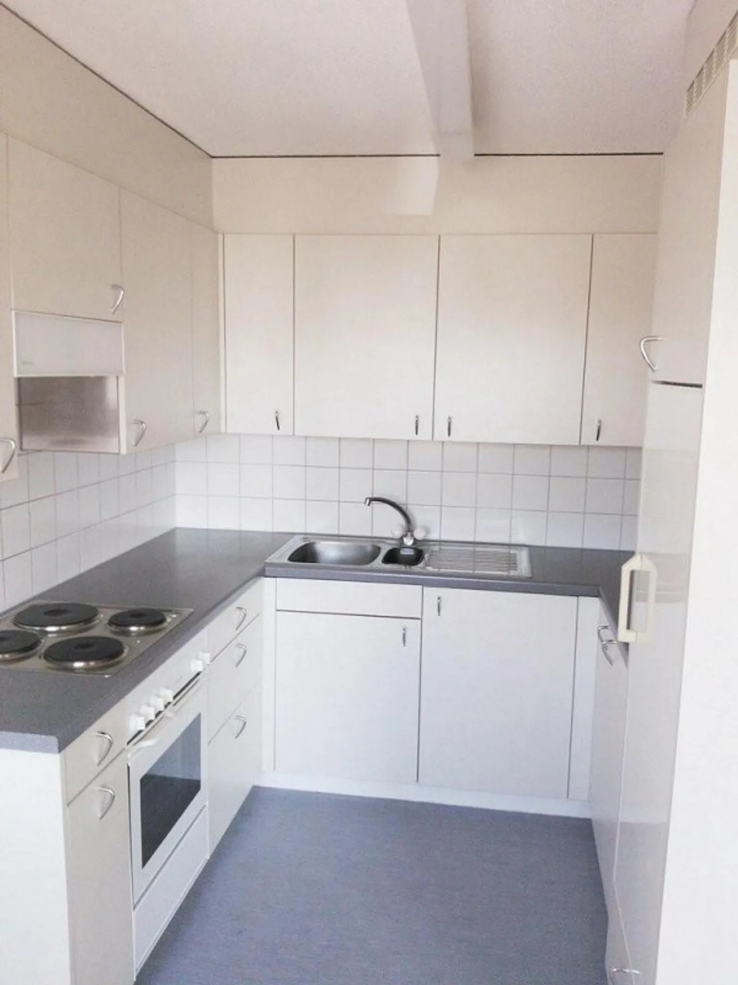 Cozy Family Apartment in Rothrist - Photo 4 of 9