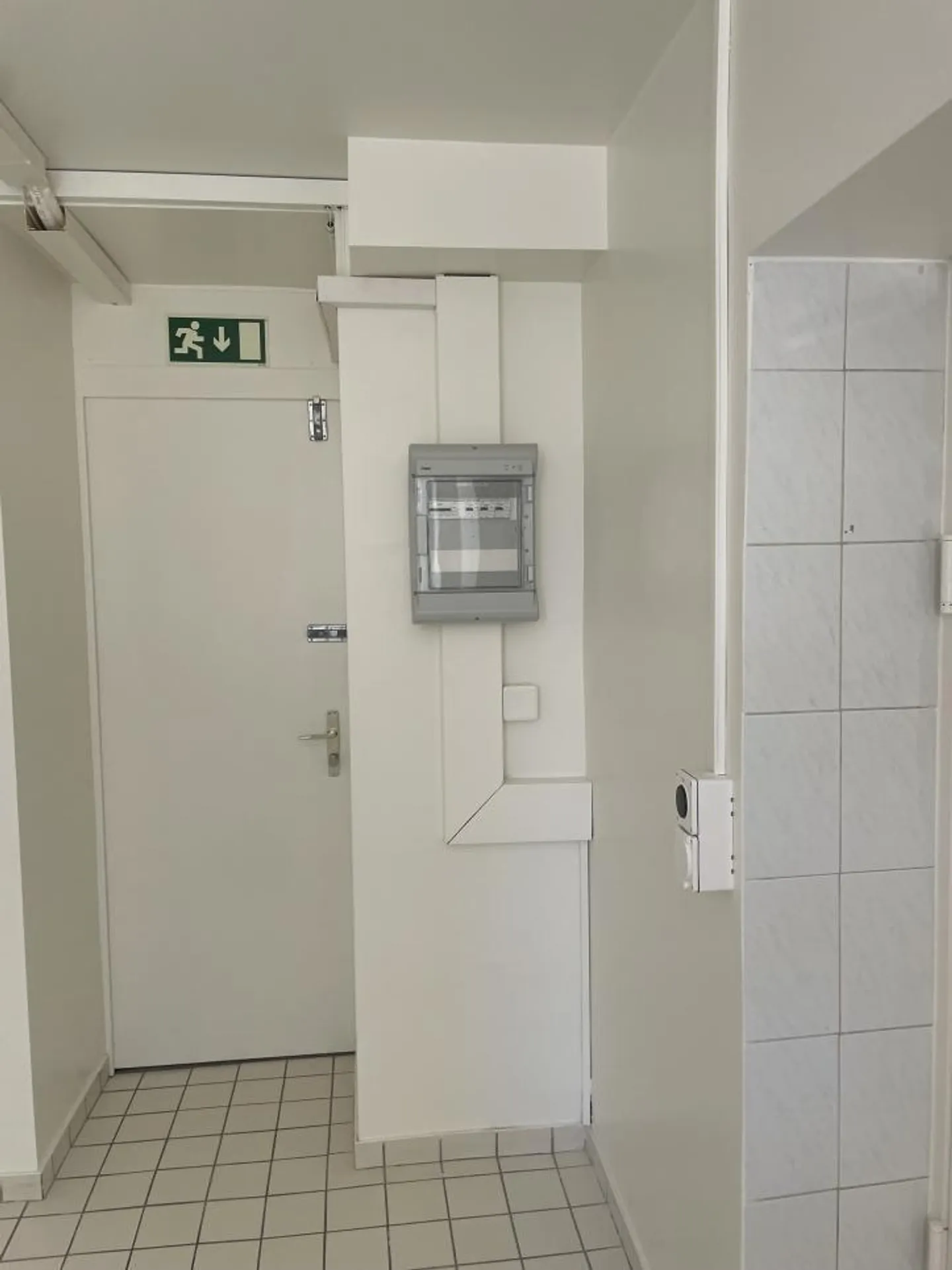 Local commercial proche du centre de Lausanne - Photo 8 sur 13
