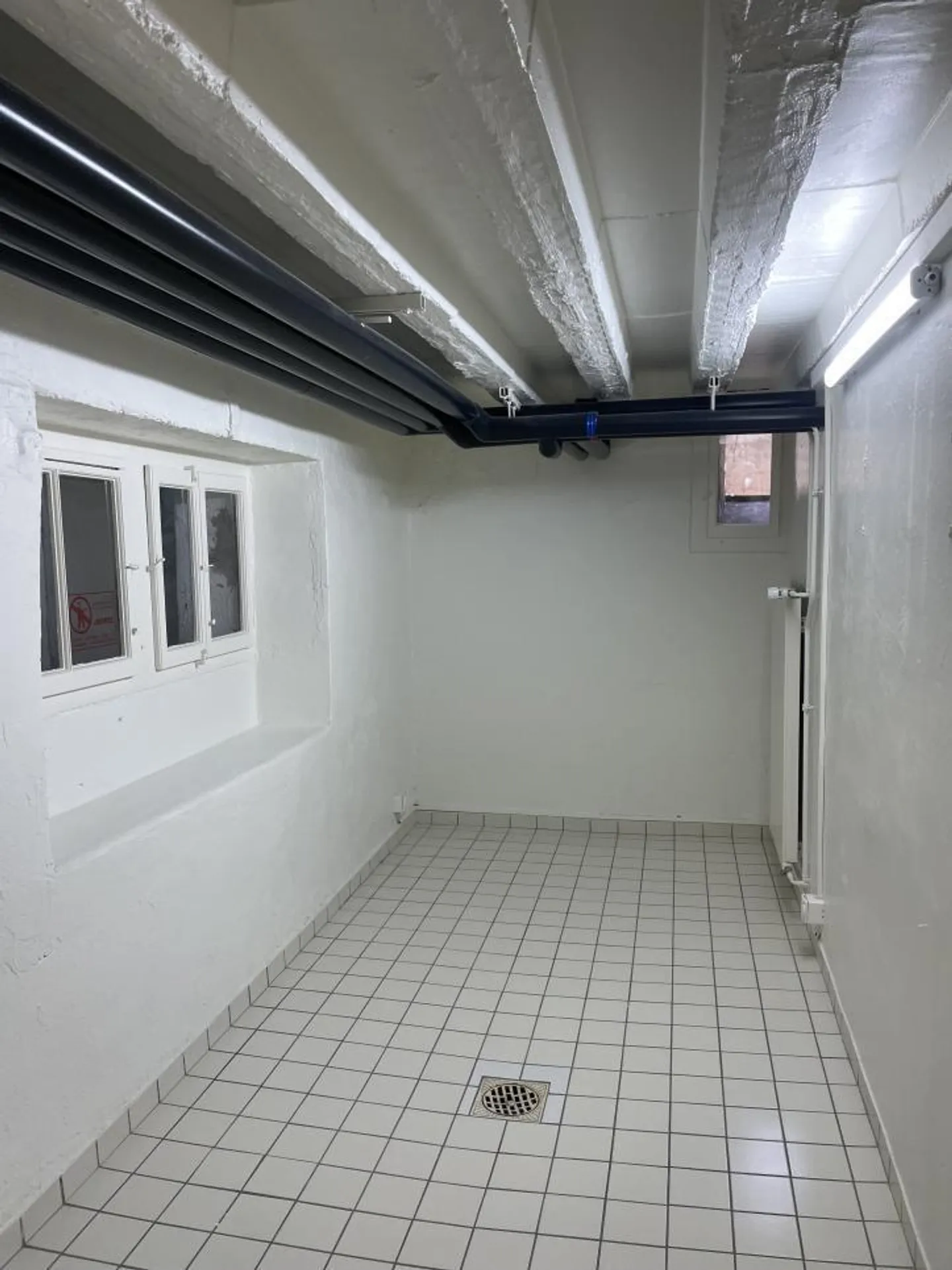 Local commercial proche du centre de Lausanne - Photo 11 sur 13