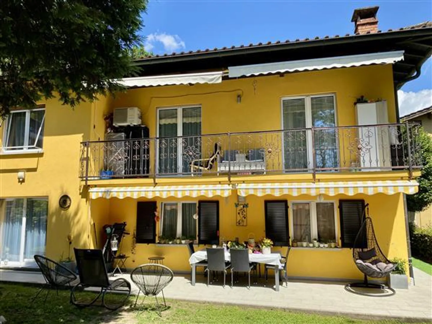 Canobbio: Semi-Detached House with 7 Rooms - Photo 1 of 12