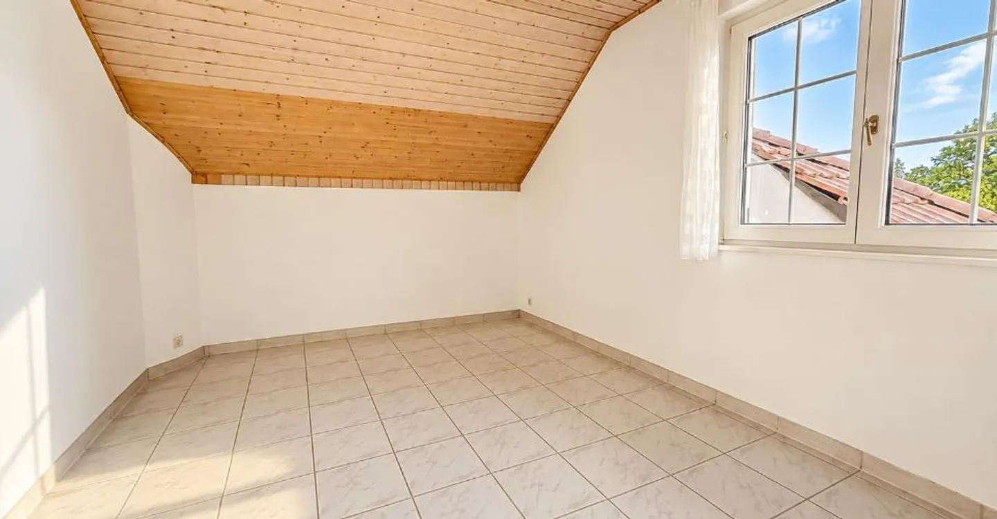 Appartement spacieux avec grand balcon - Photo 4 sur 7