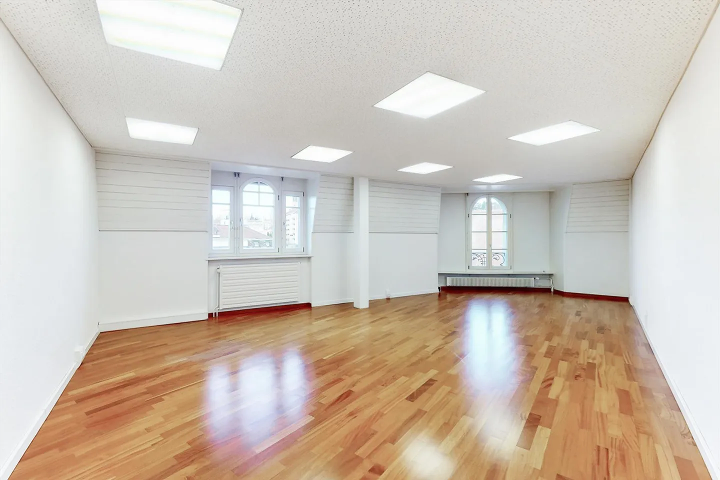 Position Your Success in the City Center of Fribourg - Photo 9 of 11