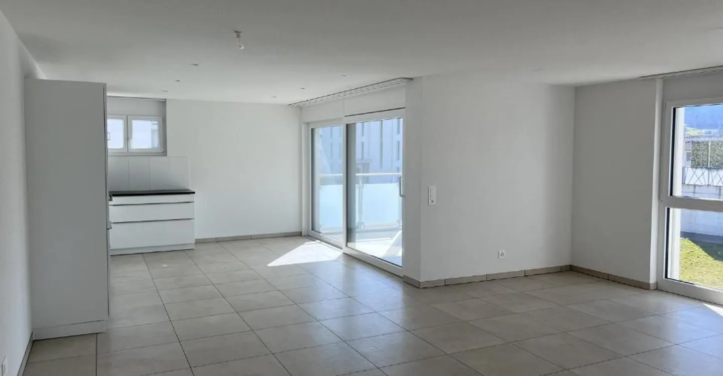 Courrendlin - Modern 4.5 Room Apartments - Photo 2 of 11