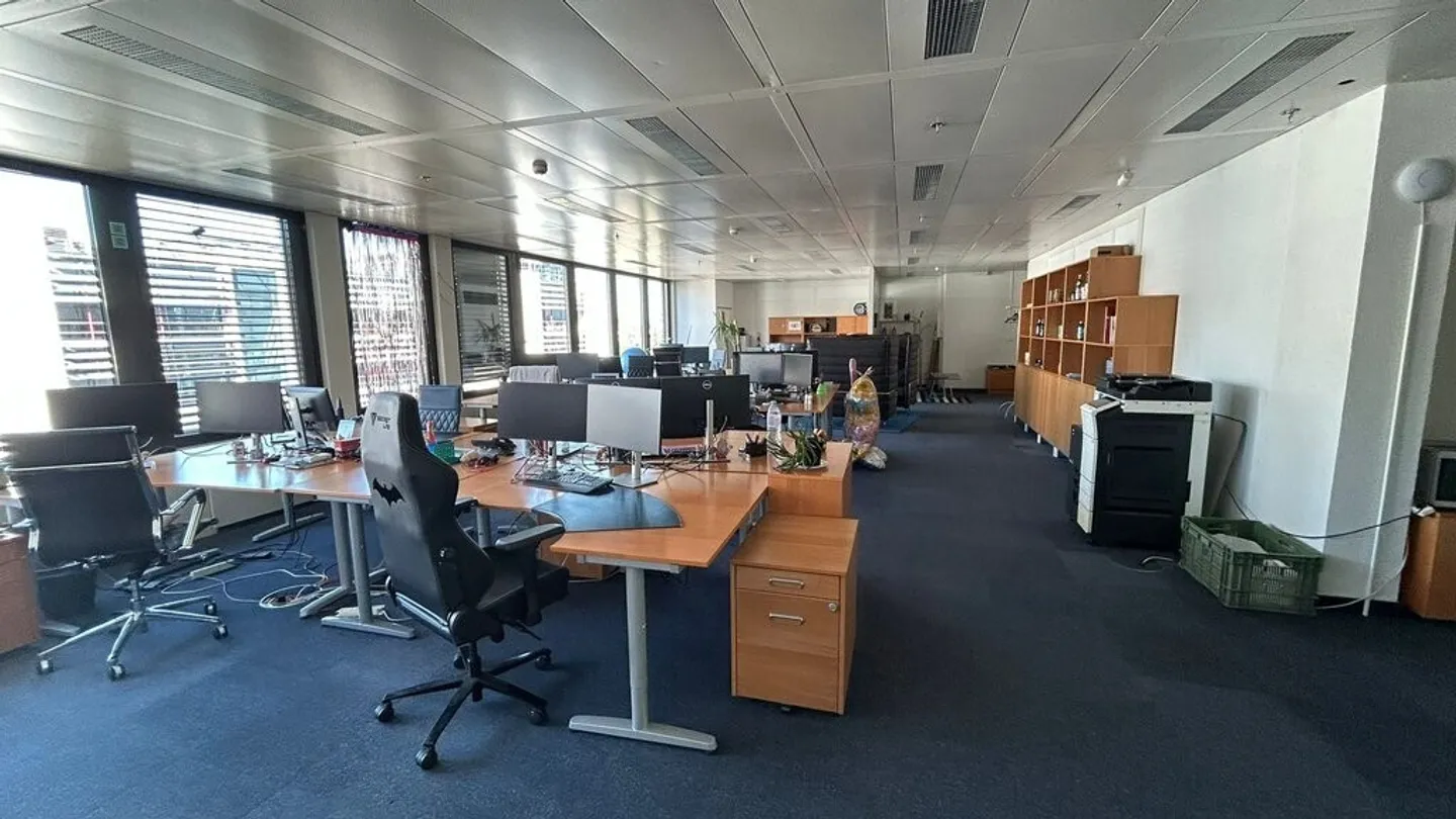 Office Space 18m2 - 4th floor - GBC - Photo 4 of 8