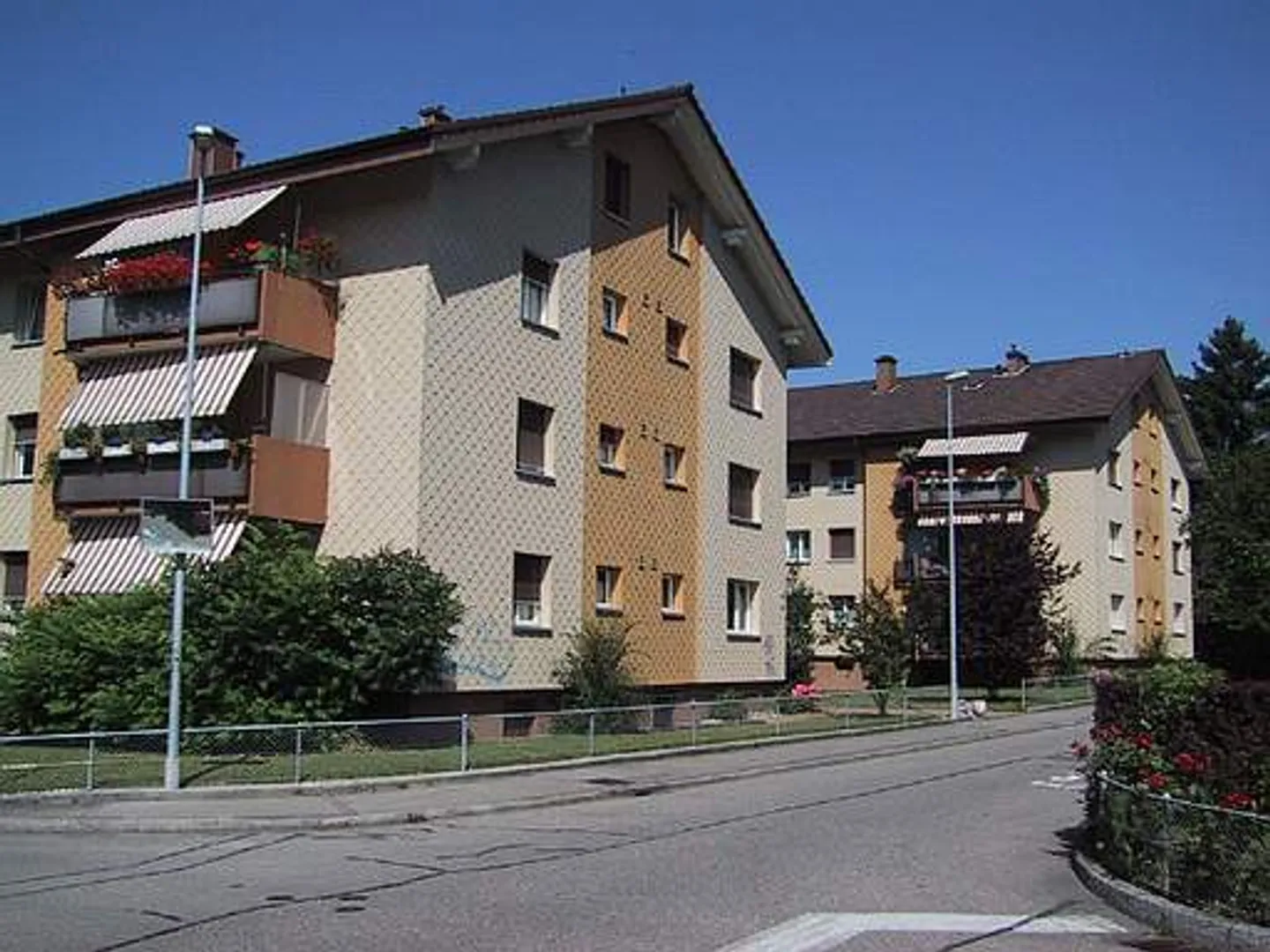 Camera singola nel verde - Foto 1 di 3