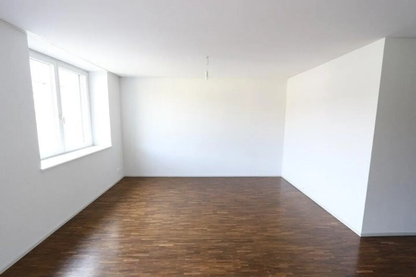 Modernes Apartment in Biel - Foto 10 von 11