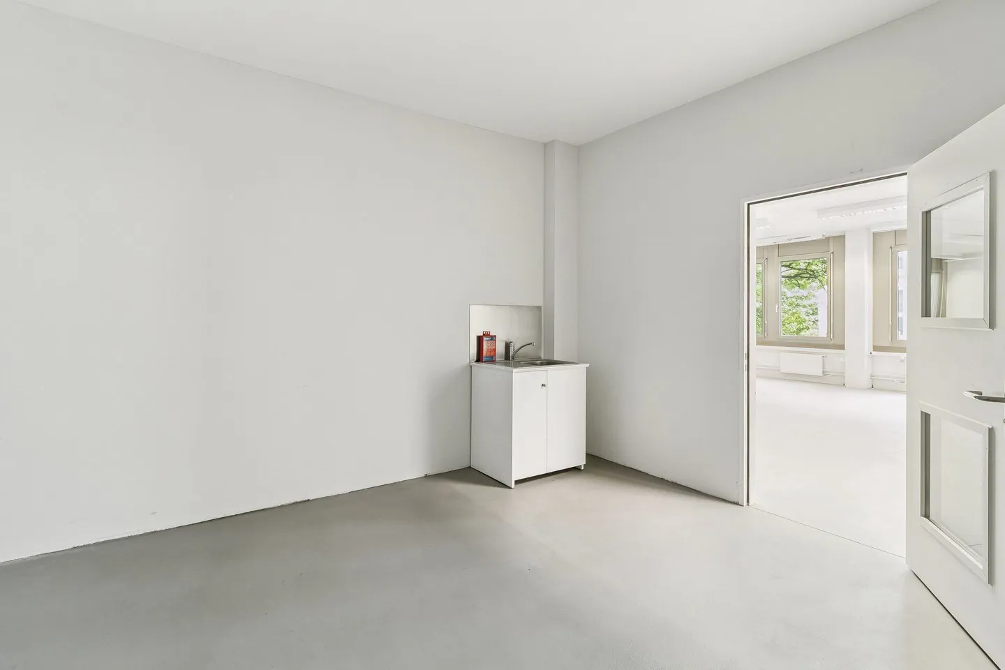 Your new company headquarters in the heart of Binz - 145 m² open space that thinks with you - Photo 8 of 12