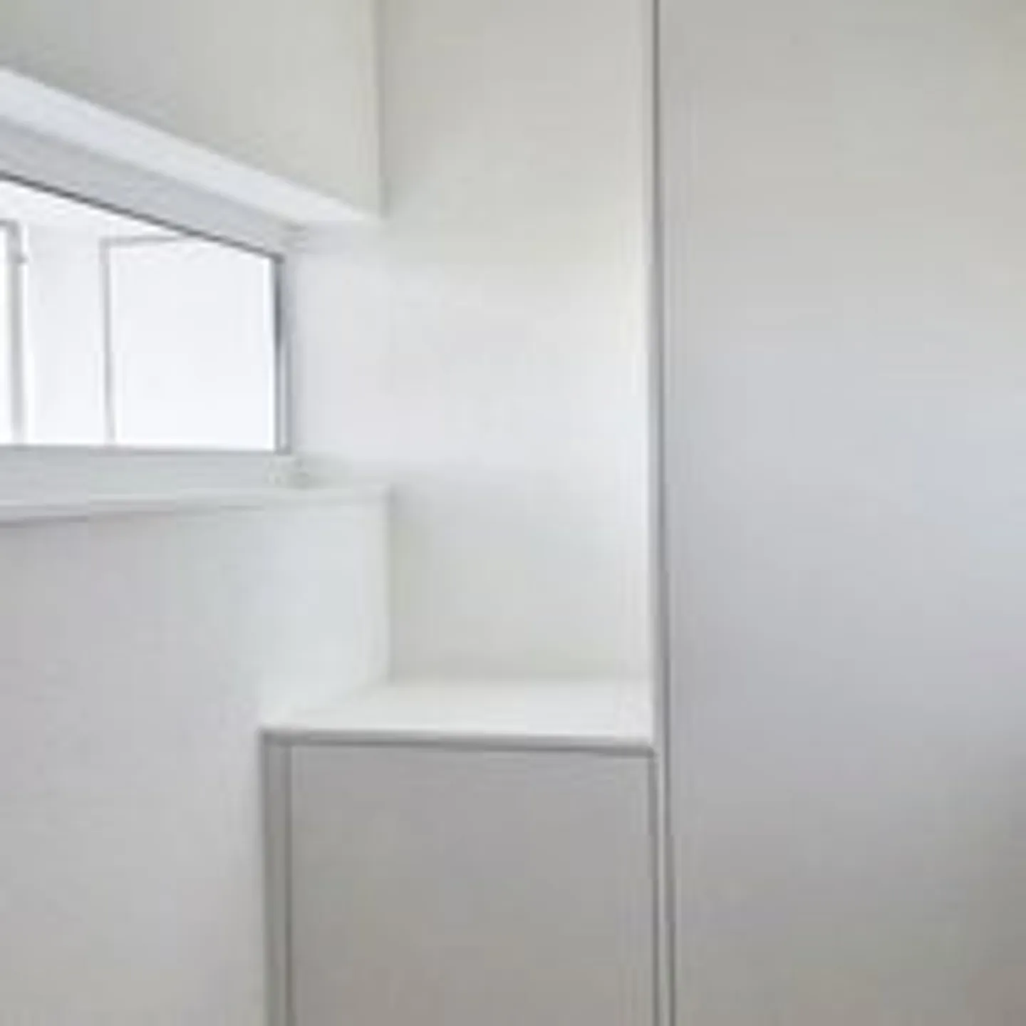 Modern 2.5-Room Apartment in Zurich - Photo 5 of 9