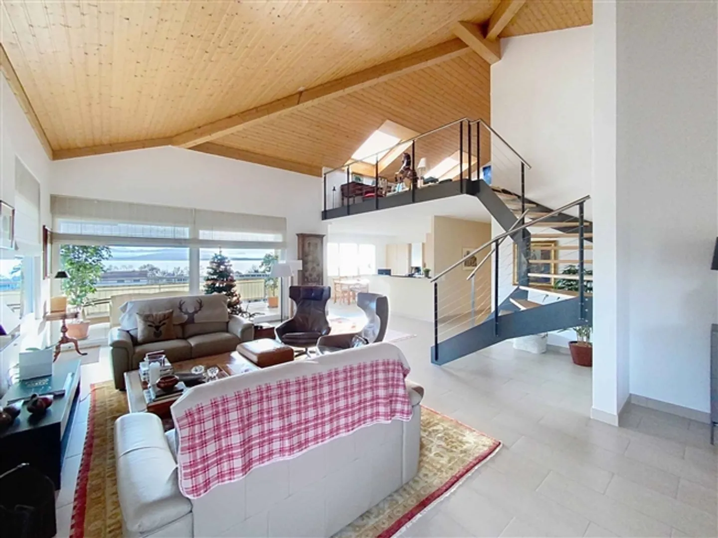 Exclusive, magnificent apartment with a view - Photo 2 of 6