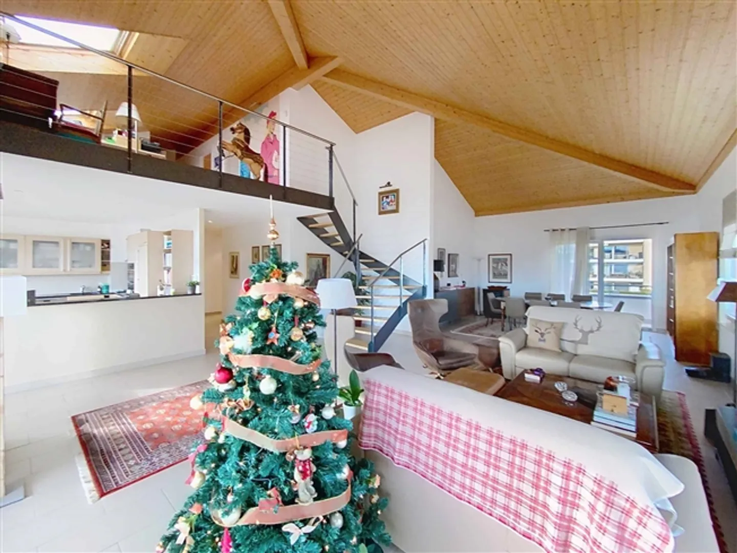 Exclusive, magnificent apartment with a view - Photo 3 of 6