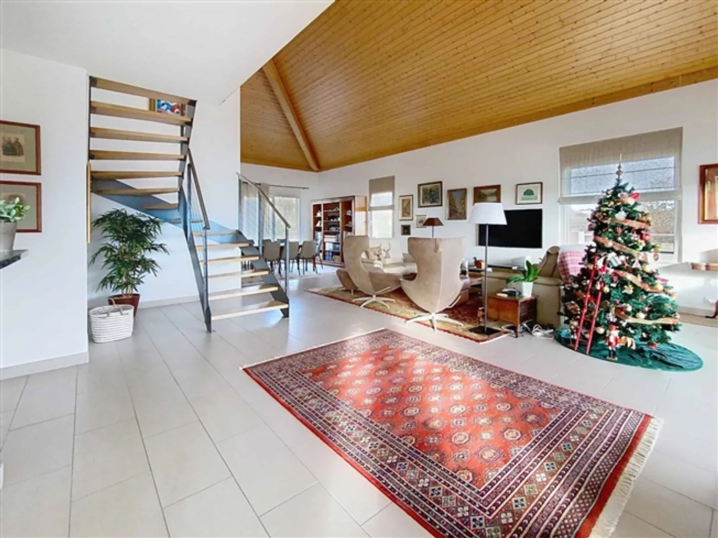 Exclusive, magnificent apartment with a view - Photo 4 of 6