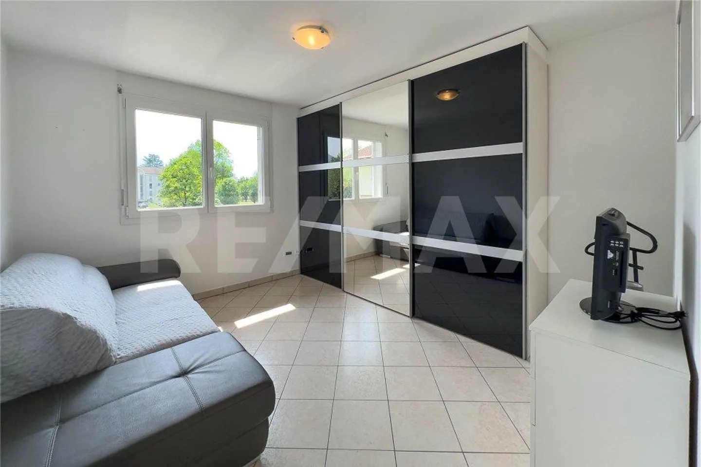 Maison unifamiliale de 6 pièces dans un emplacement pratique - Photo 7 sur 13