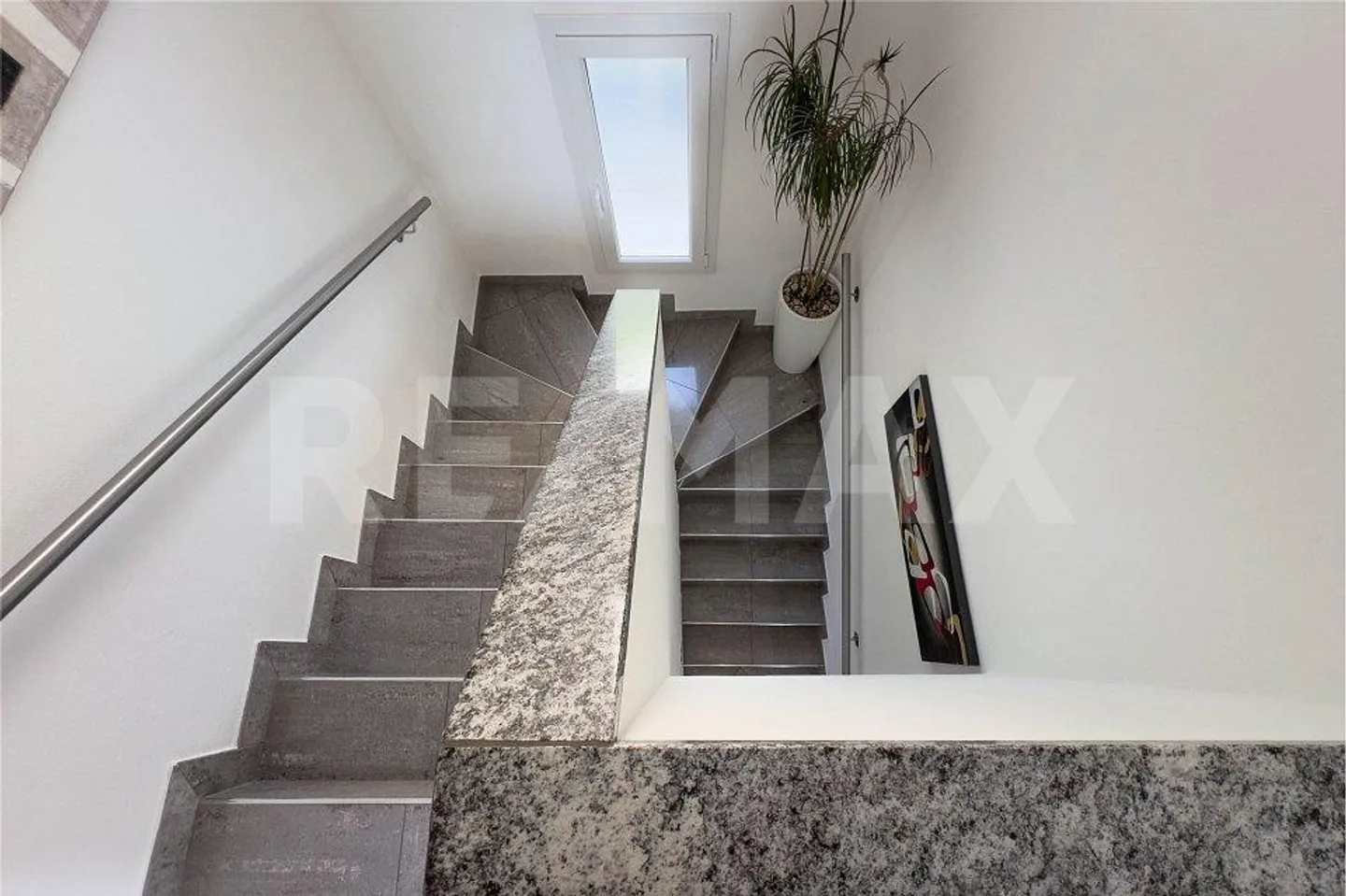 Maison unifamiliale de 6 pièces dans un emplacement pratique - Photo 12 sur 13