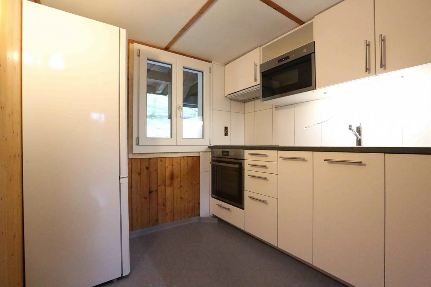 Parte di casa in un piccolo villaggio per amanti della natura tranquilla - Foto 2 di 16