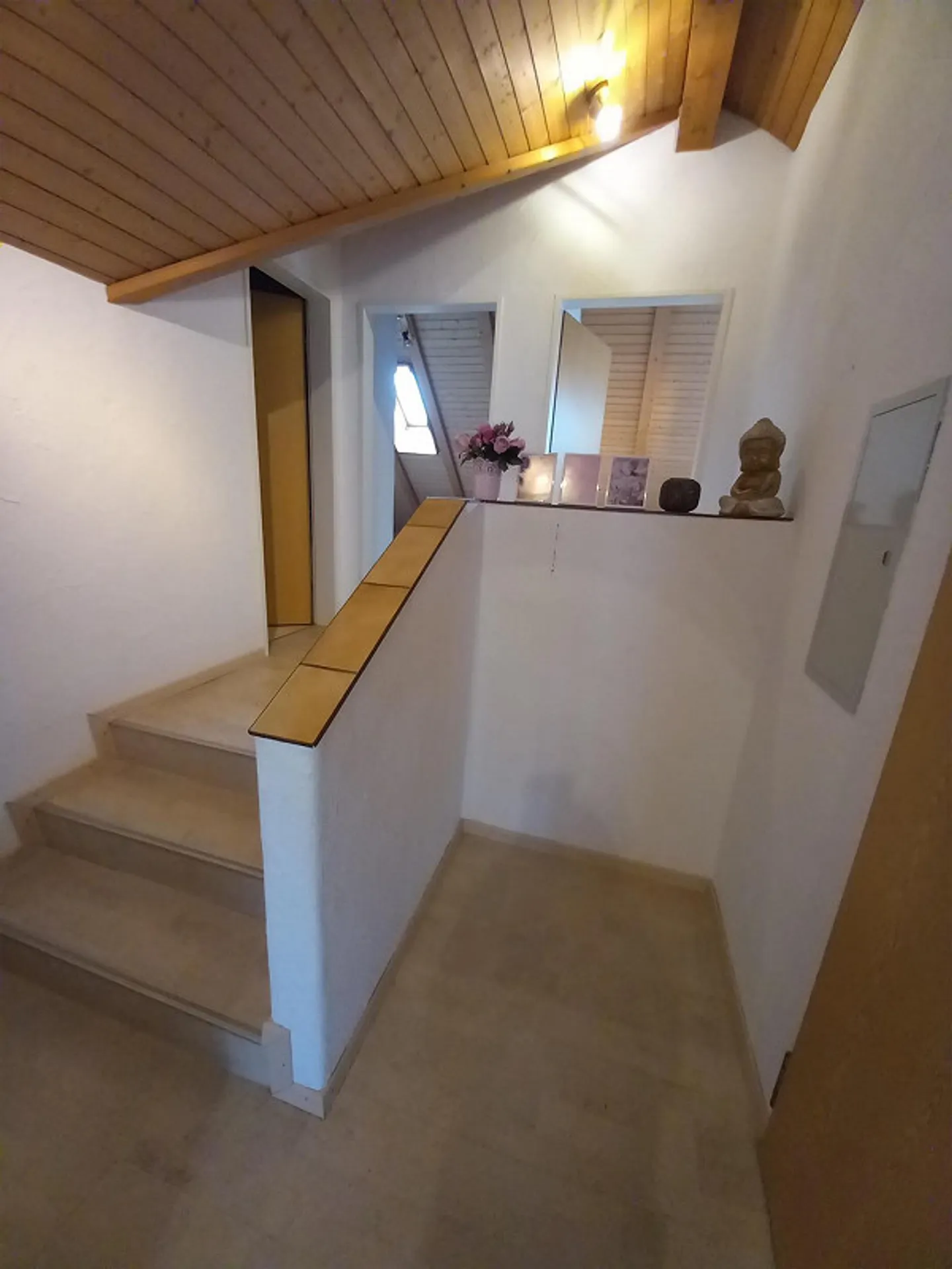 Attractive attic apartment in the village center - Photo 7 of 14