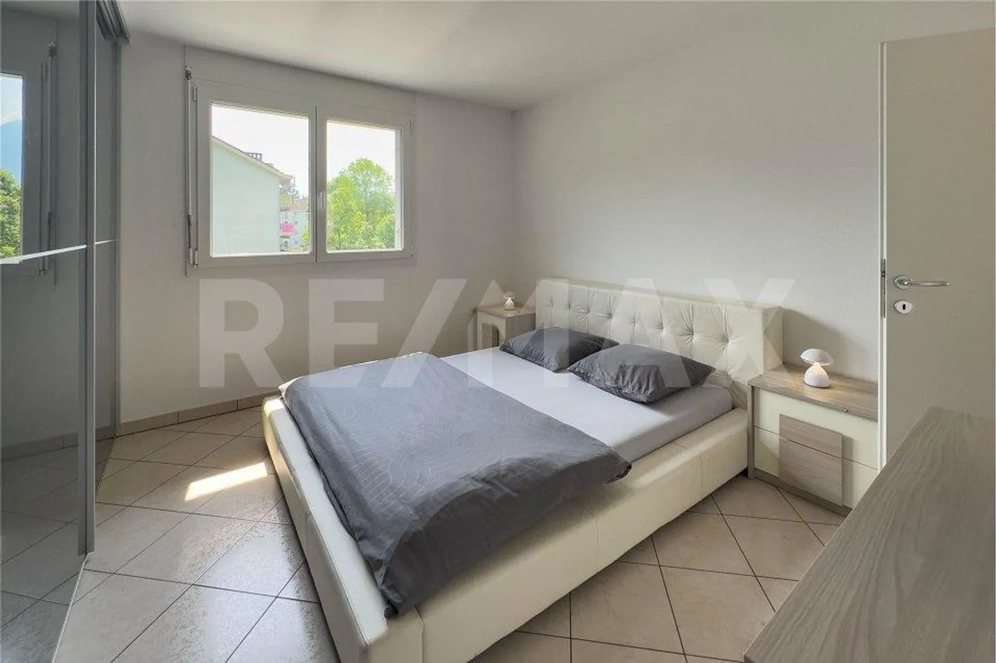 Maison unifamiliale de 6 pièces dans un emplacement pratique - Photo 13 sur 13