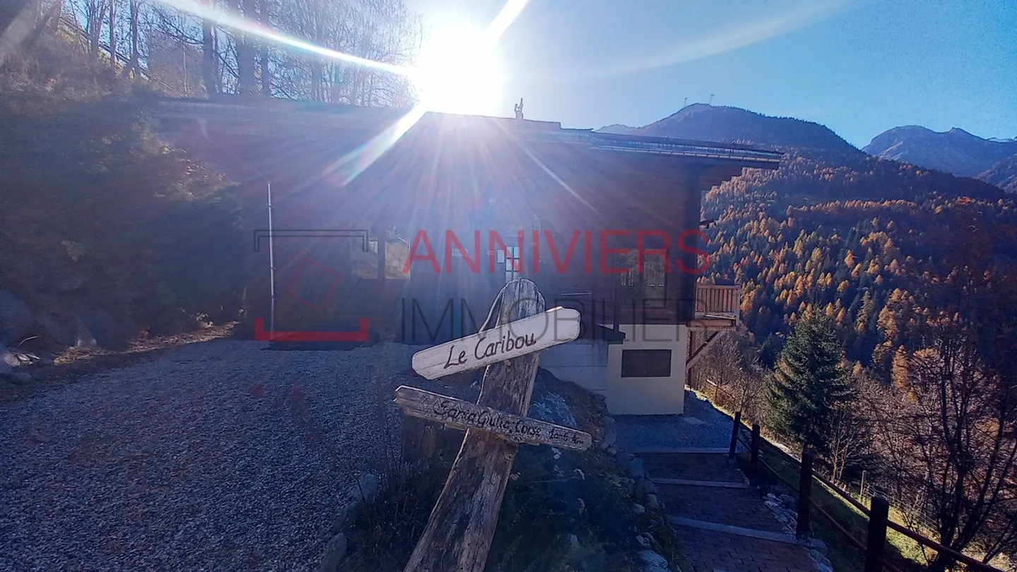 Magnificent Canadian chalet in Mission, for nature lovers - Photo 6 of 9