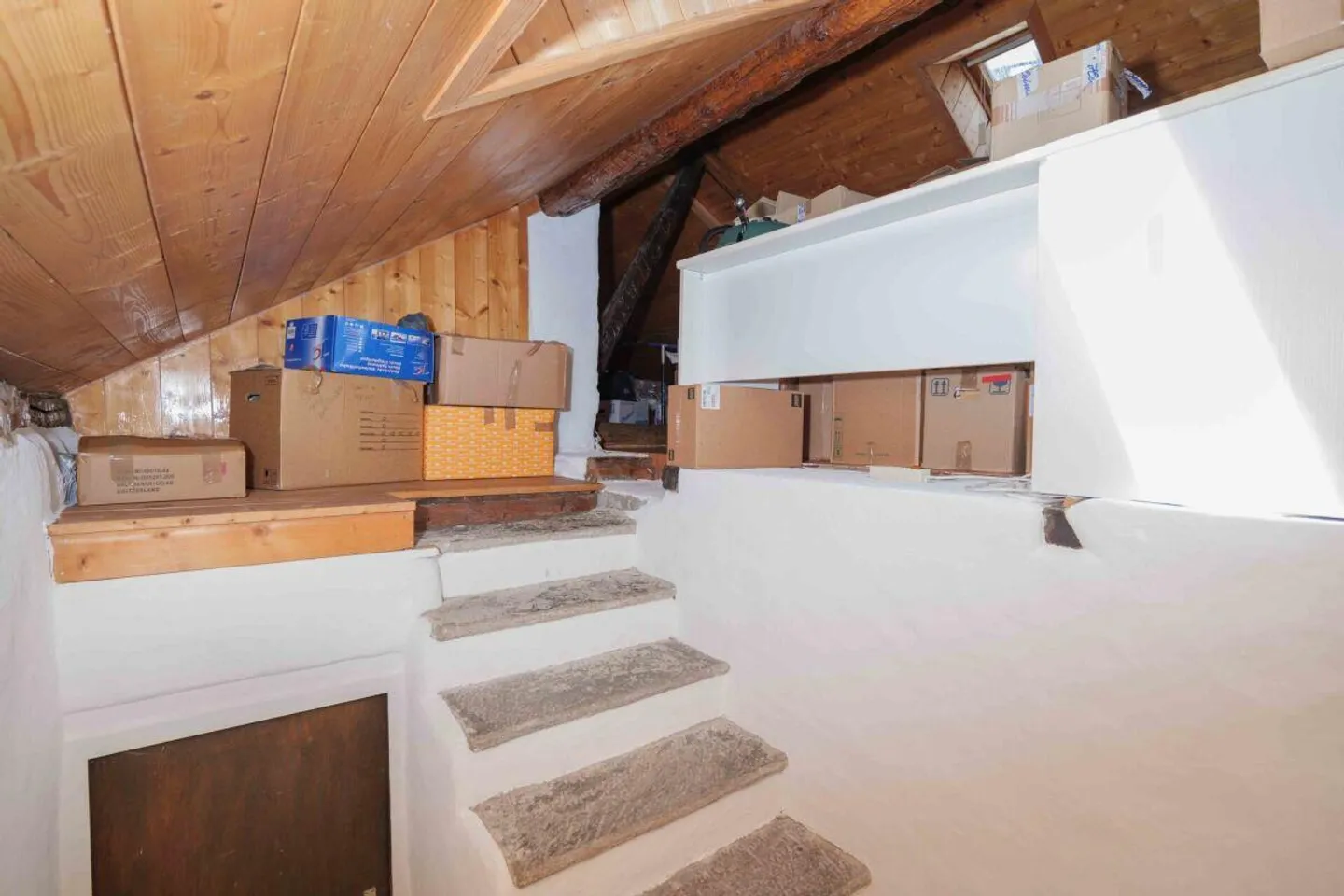 À VENDRE À VERSCIO - MAISON TYPIQUE DÉVELOPPÉE SUR 3 ÉTAGES - Photo 17 sur 18