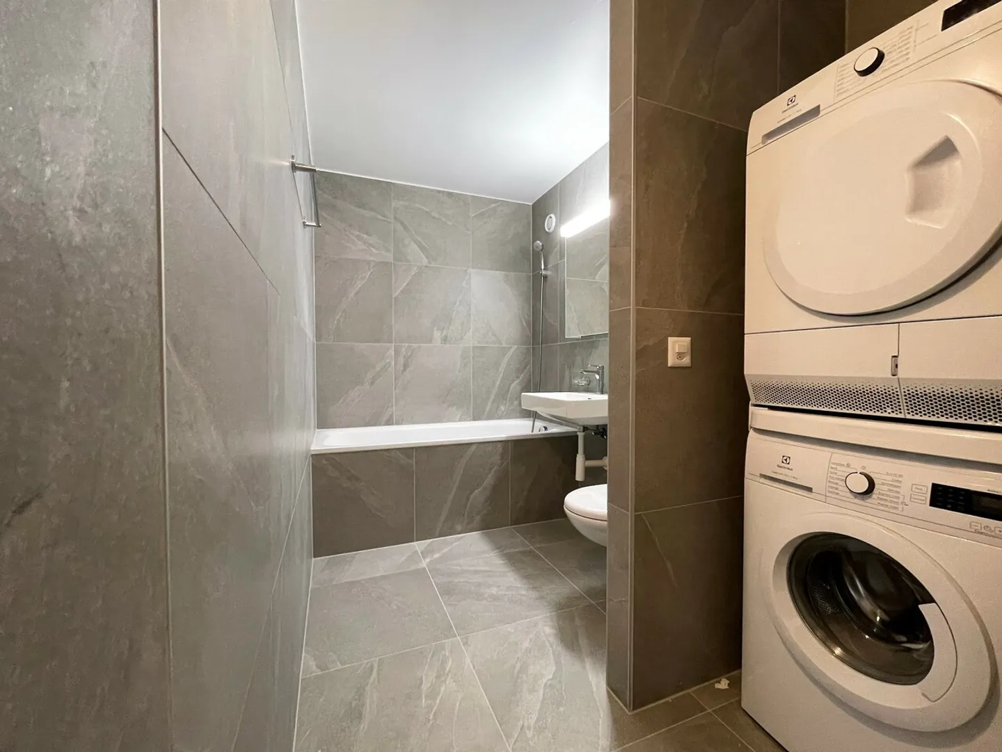3.5-Zimmer-Wohnung im 1. Stock - Foto 4 von 7