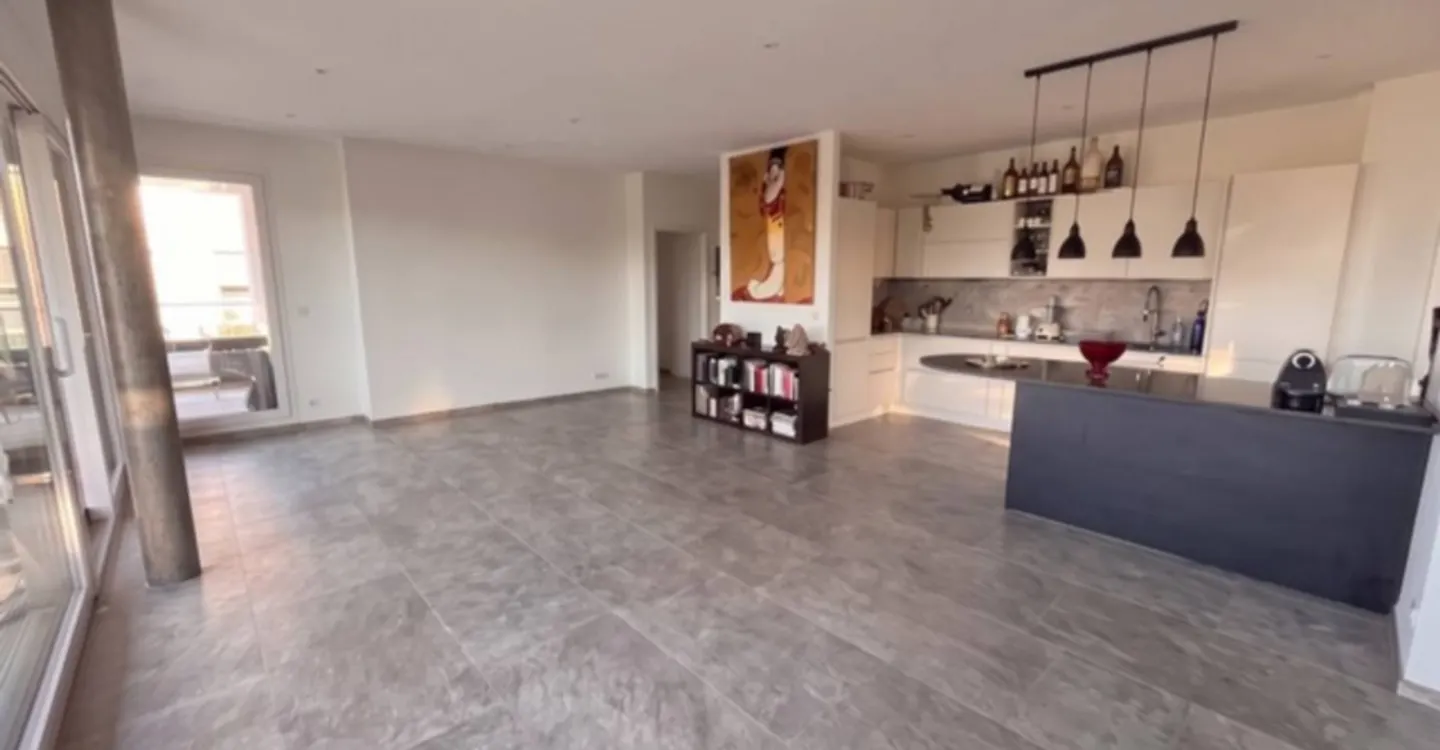 Bel appartement à Corsier - Photo 2 sur 13