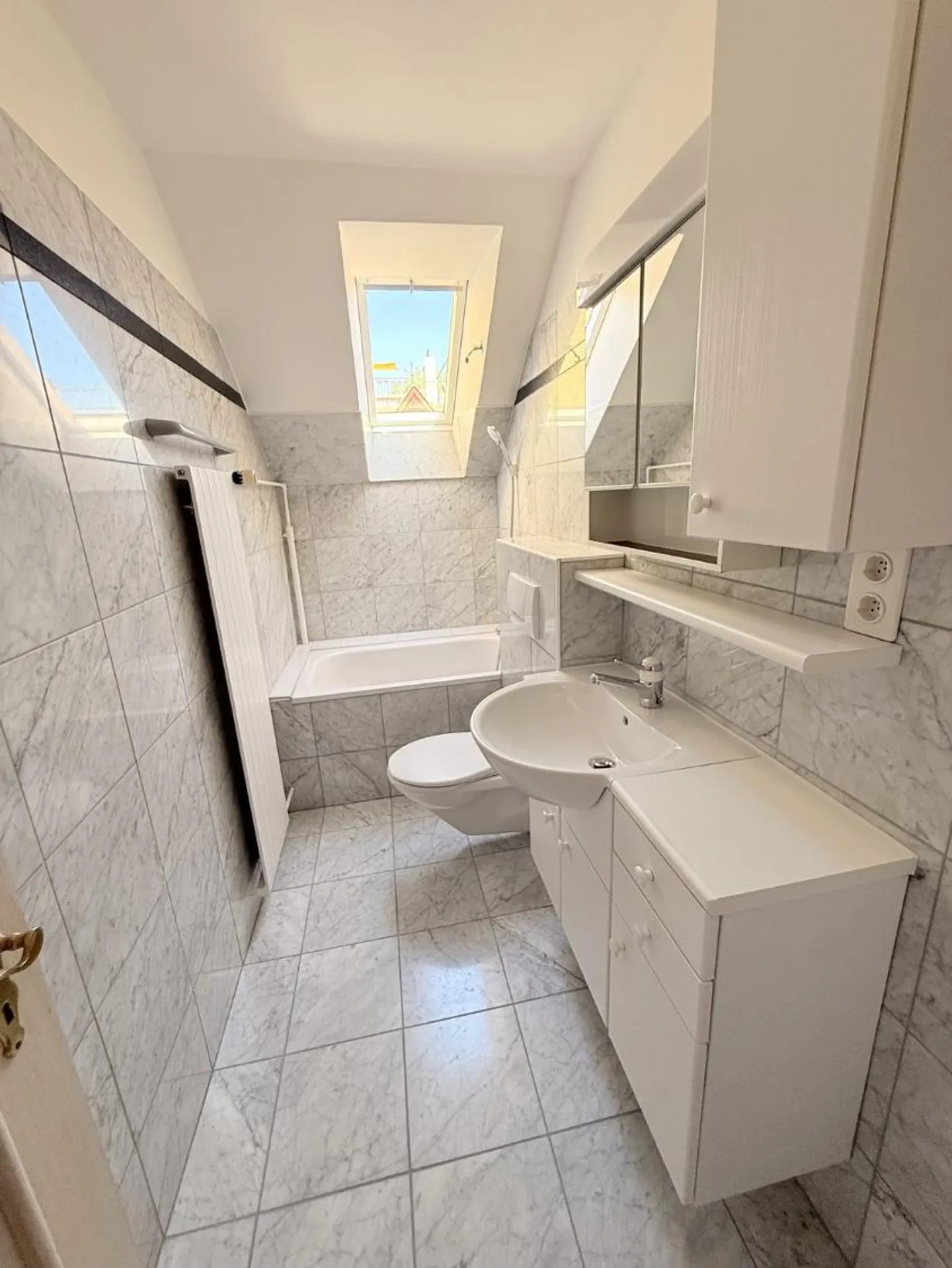 4-room apartment for rent in Zurich - Photo 5 of 7