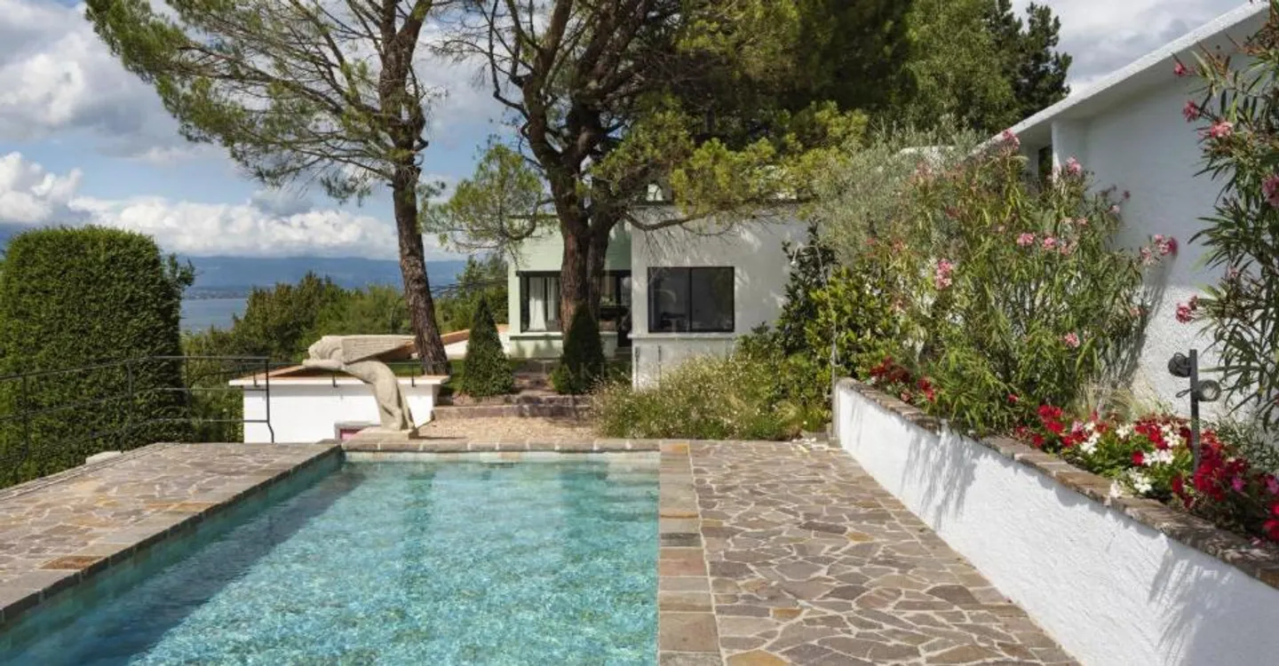 Hervorragende atypische Villa mit Blick auf den See - Foto 4 von 8