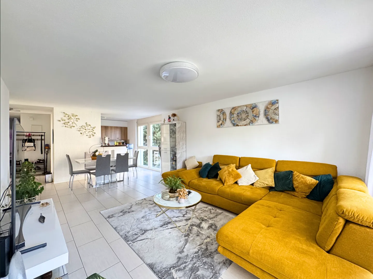 Magnificent 4.5-room apartment with two gardens and large terrace – Cossonay - Photo 2 of 10