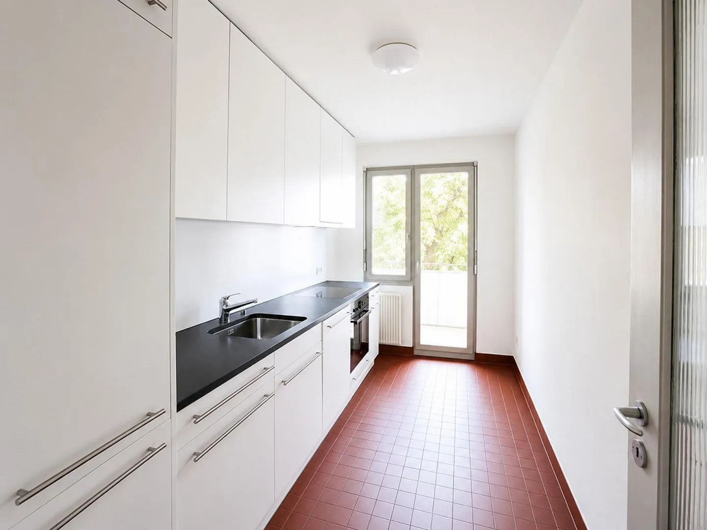 Modern 2-room apartment in a central location in St. Johann - Photo 1 of 5